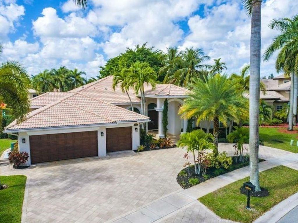 Photo of 10996 Blackhawk Street, Plantation, FL 33324 (MLS # F10273191)