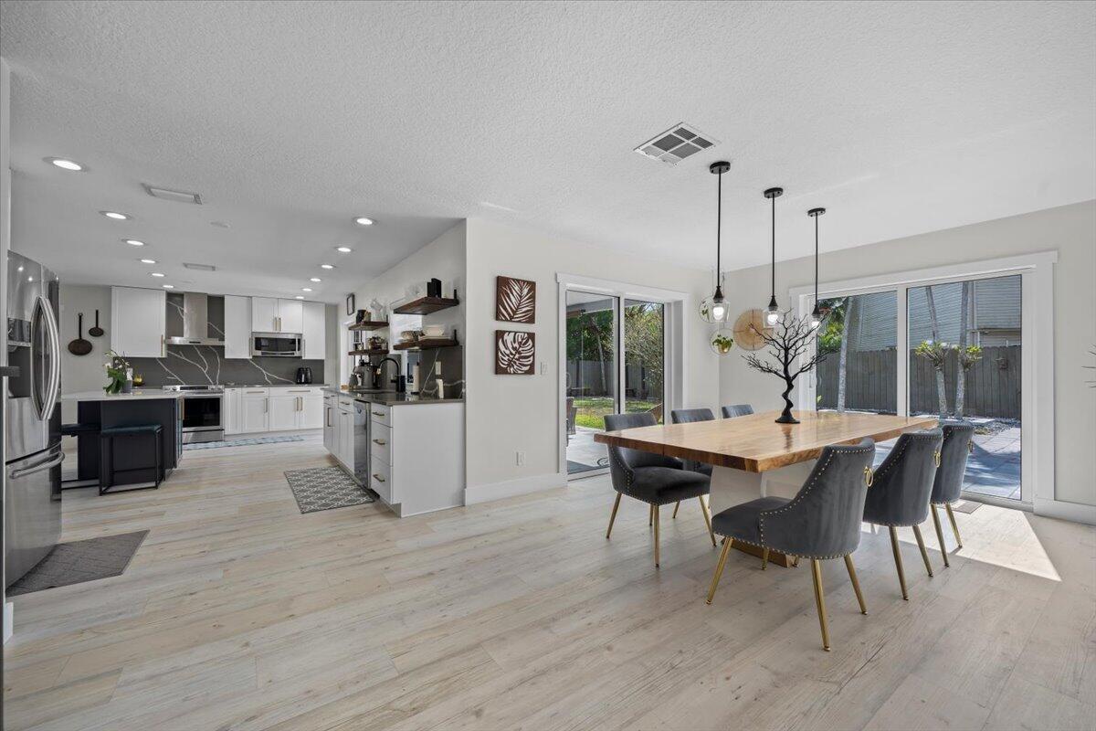 SOUTH SHORE 2 OF WELLINGTON - Residential