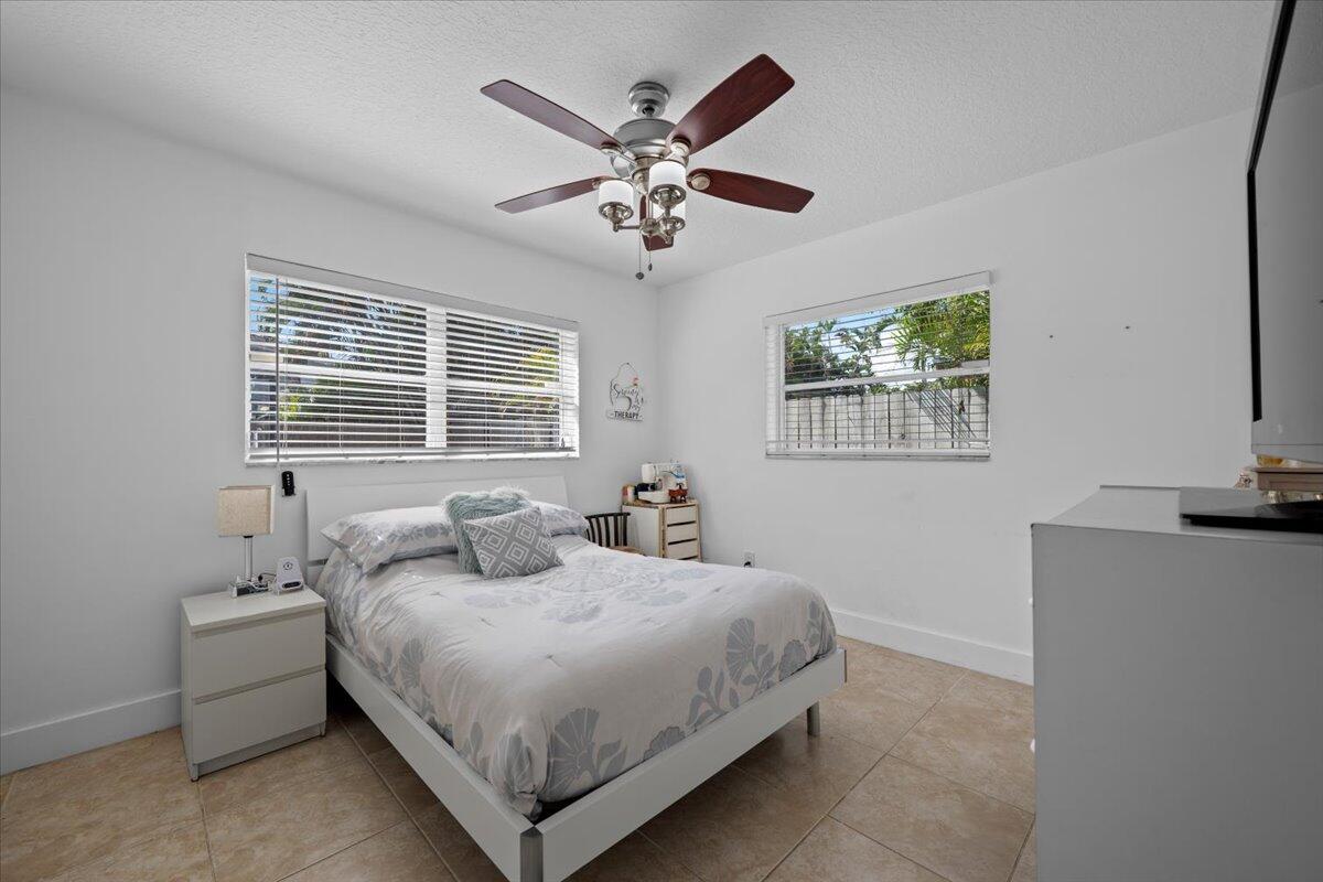 SOUTH SHORE 2 OF WELLINGTON - Residential