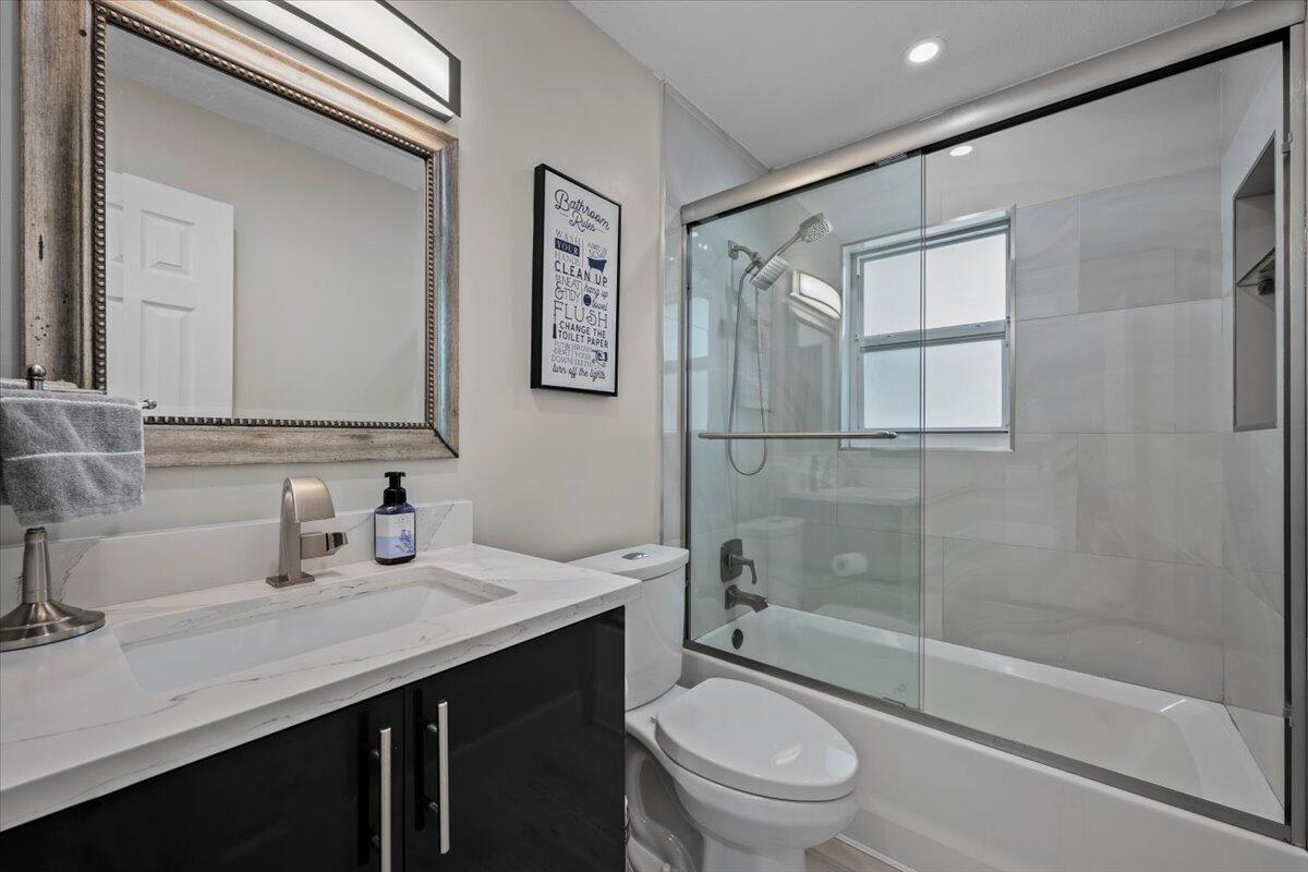 SOUTH SHORE 2 OF WELLINGTON - Residential