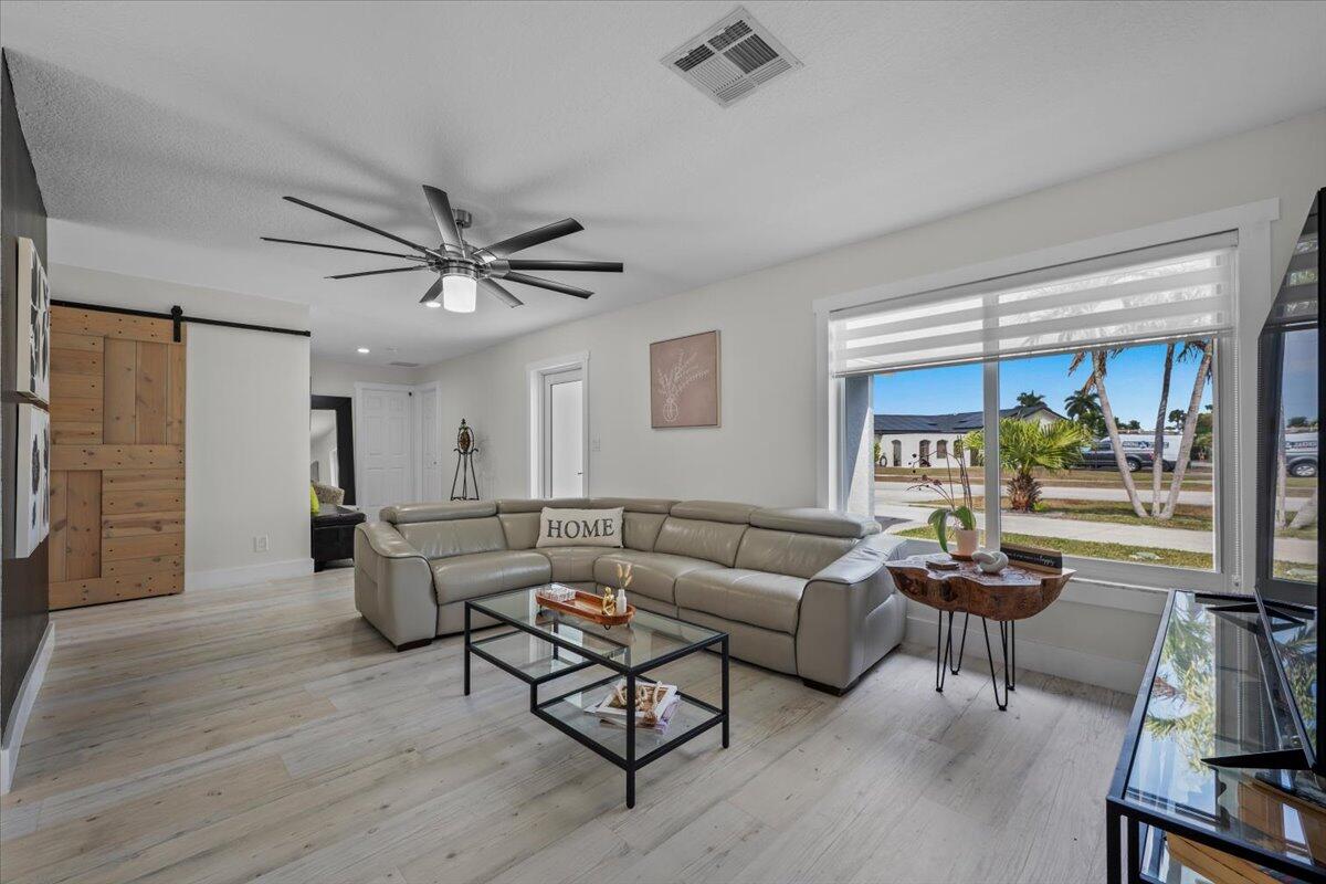 SOUTH SHORE 2 OF WELLINGTON - Residential