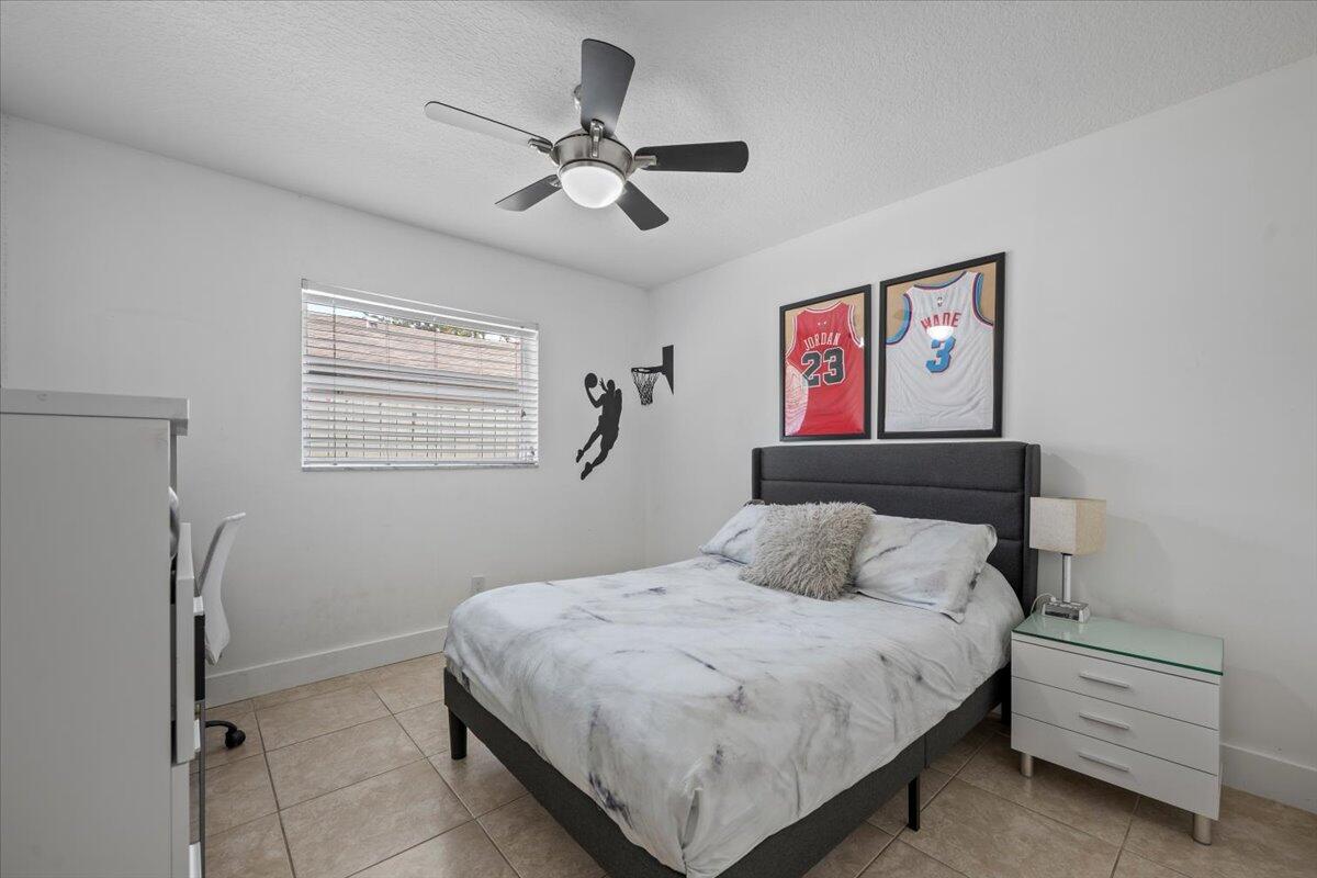 SOUTH SHORE 2 OF WELLINGTON - Residential