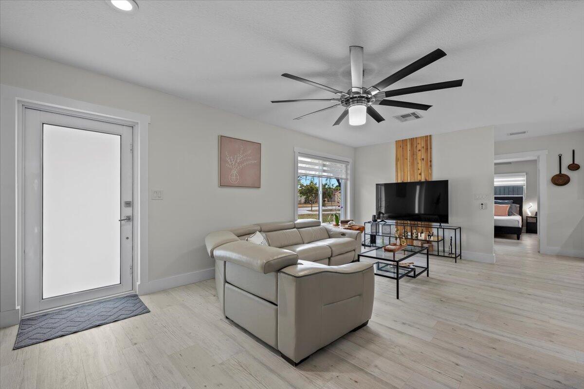 1591 Wyndcliff Drive