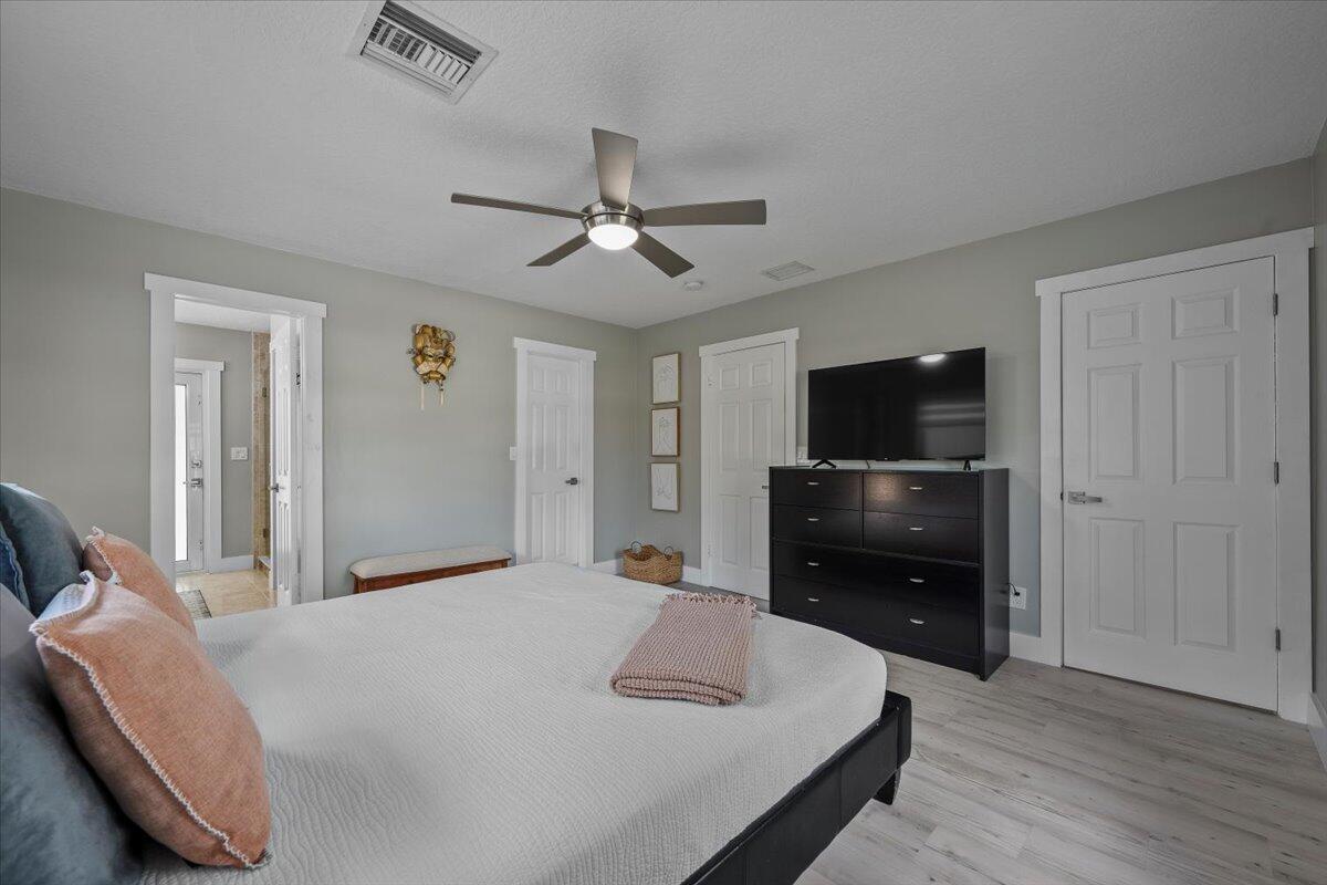 SOUTH SHORE 2 OF WELLINGTON - Residential