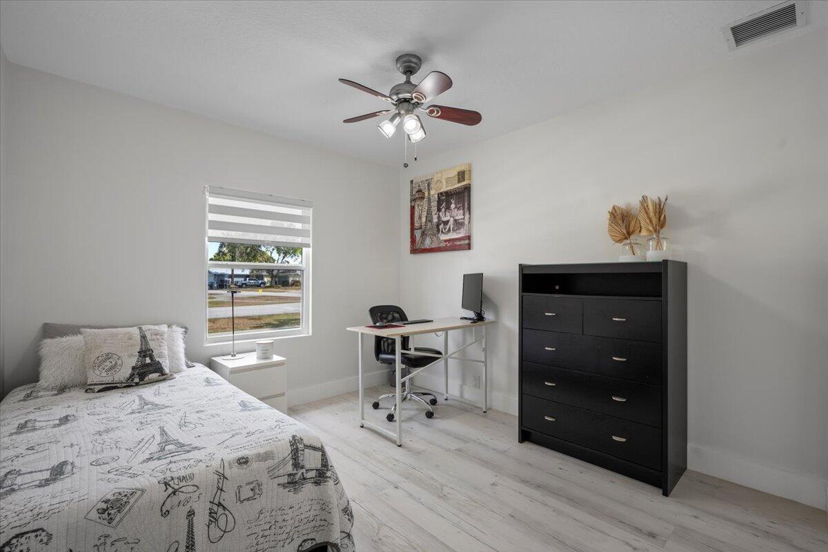 SOUTH SHORE 2 OF WELLINGTON - Residential