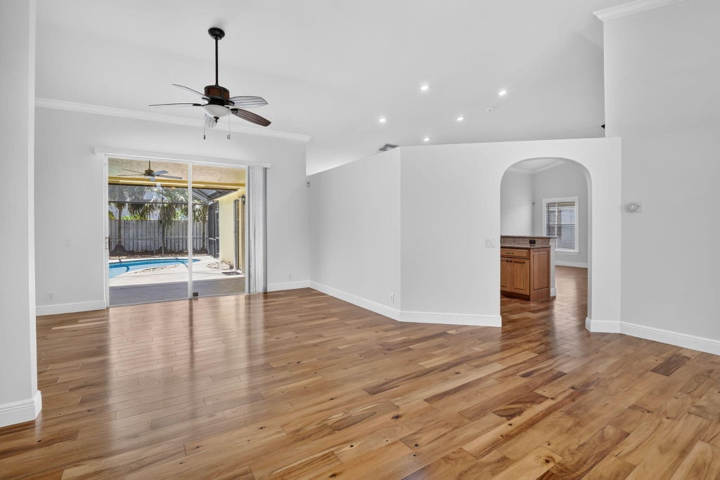 Photo of 1959 Water Ridge Drive, Weston, FL 33326 (MLS # B26046590)