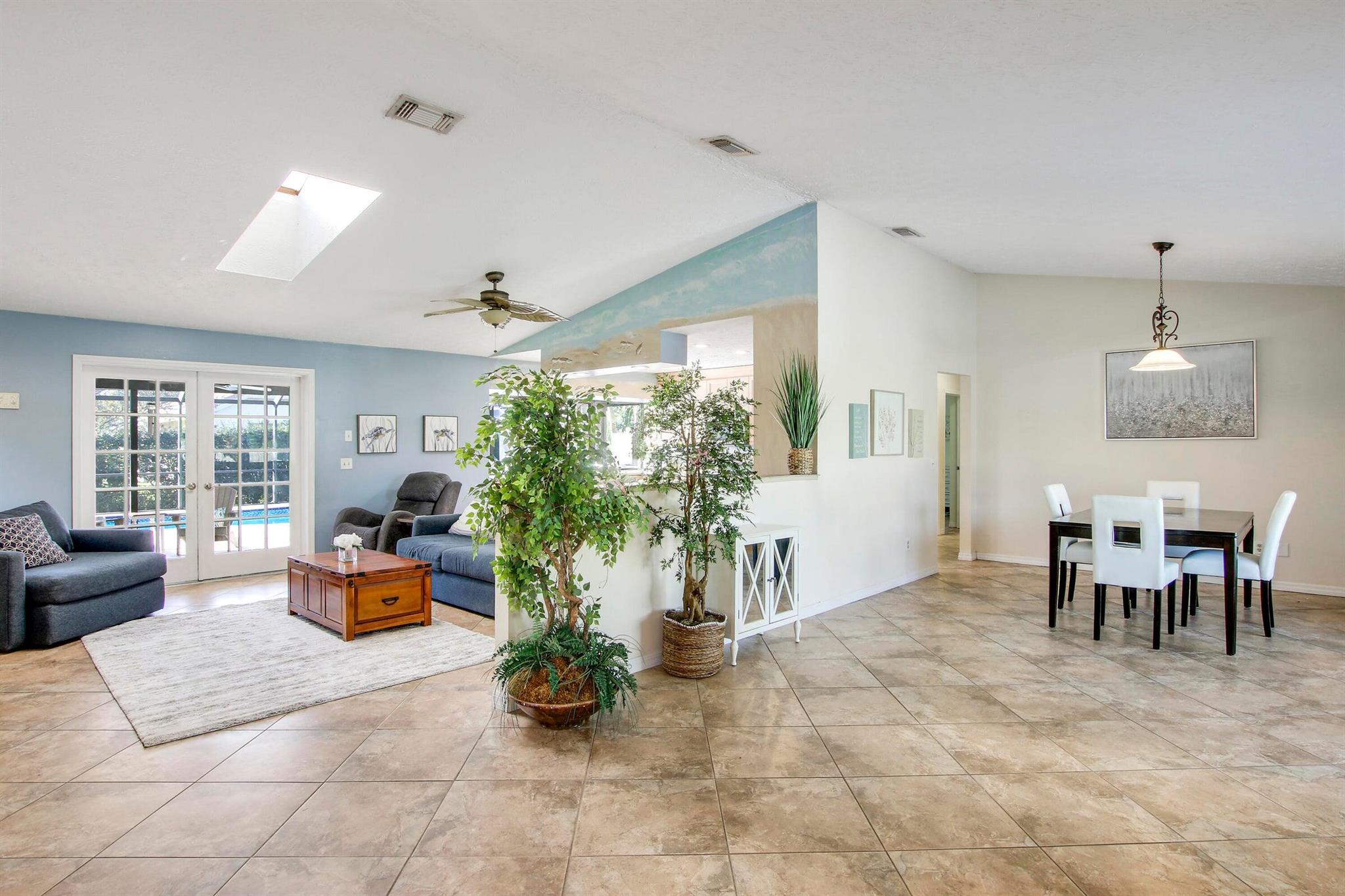 NORTH HOBE SOUND SHORES - Residential Lease