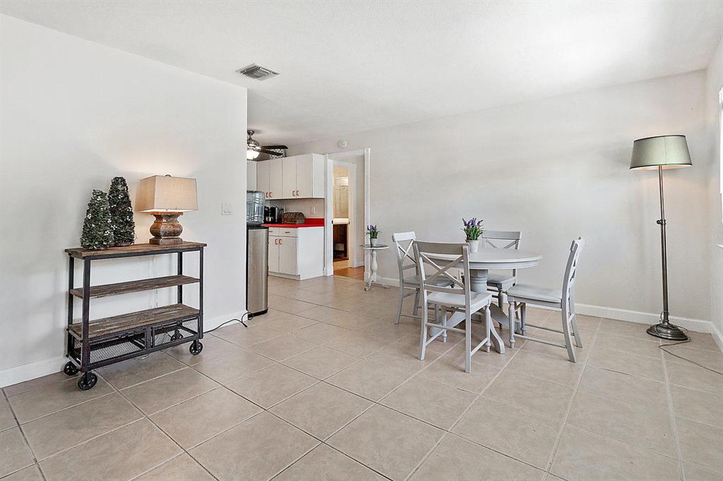 LOXAHATCHEE GROVES - Residential