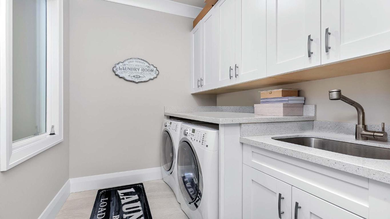 WINDSOR - Residential