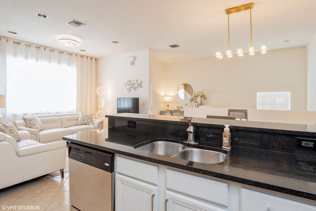 Photo of 1550 SE Hampshire Way #202, Stuart, FL 34994 (MLS # R11011275)