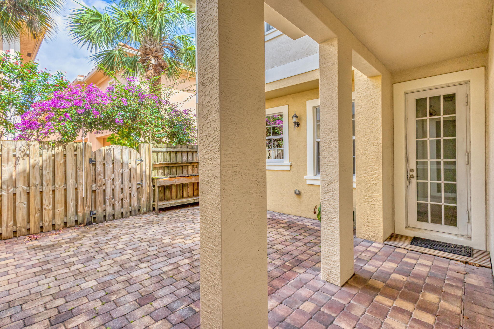 CANTERBURY PLACE - Residential