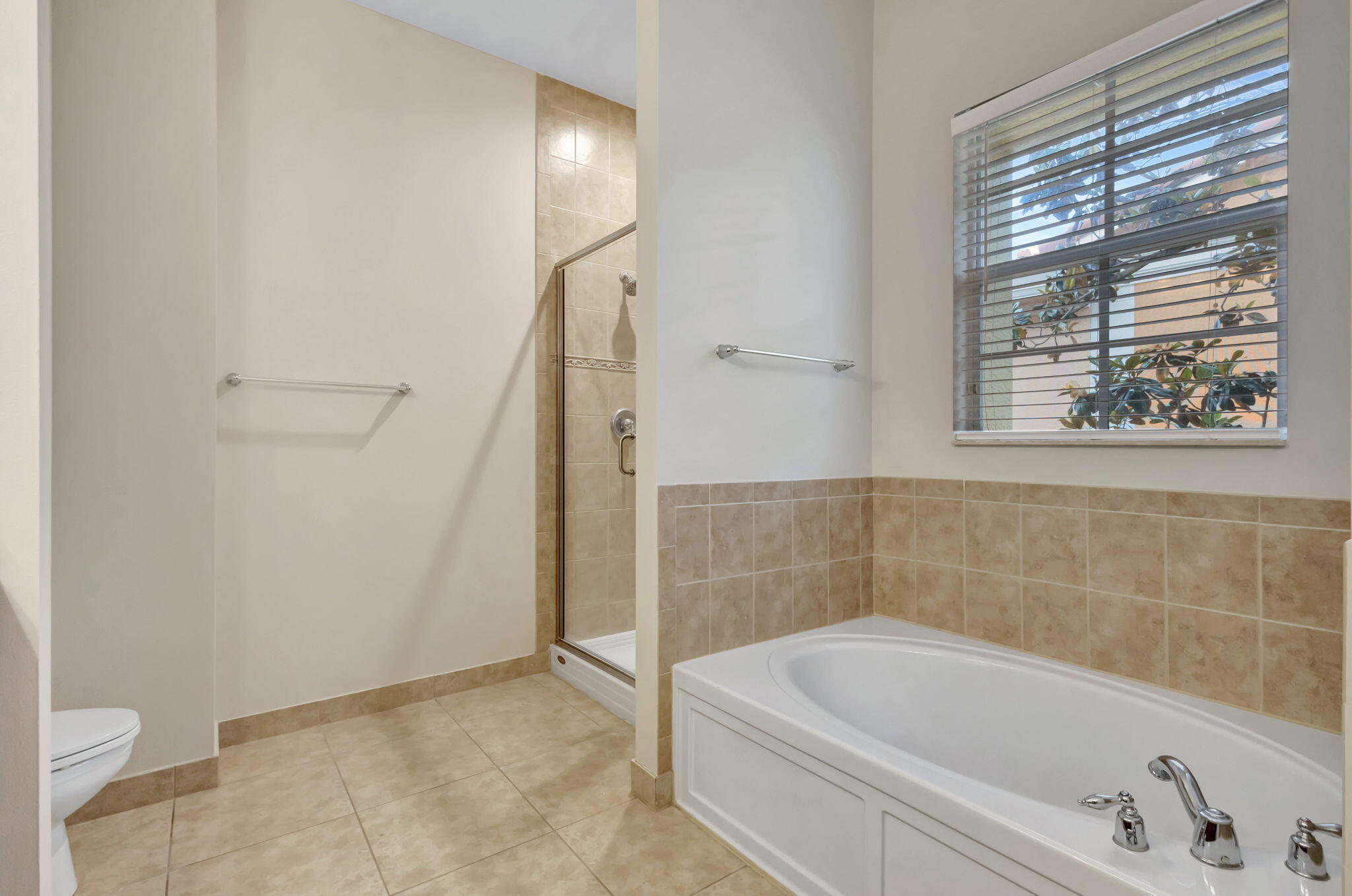 CANTERBURY PLACE - Residential