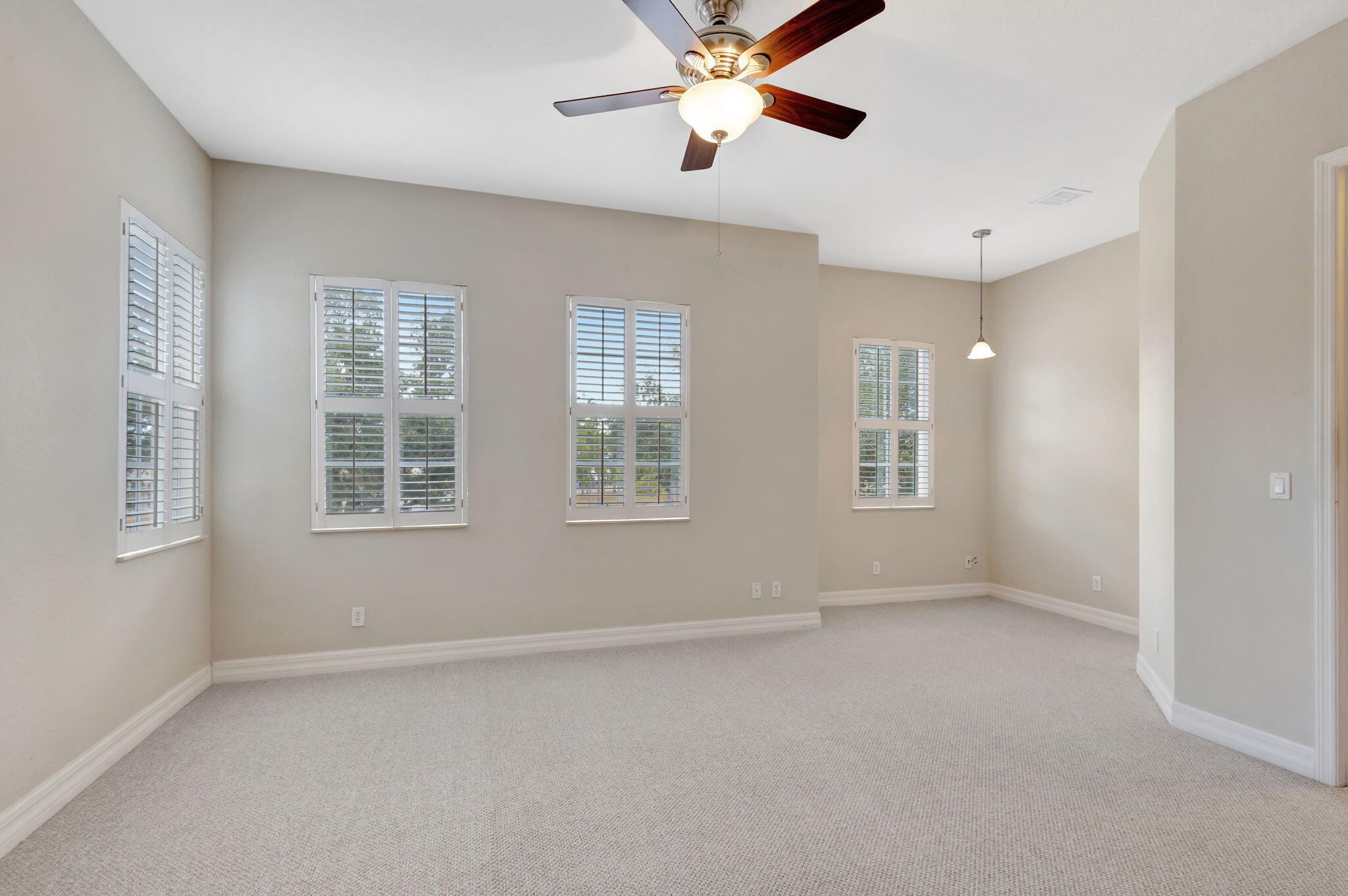 CANTERBURY PLACE - Residential