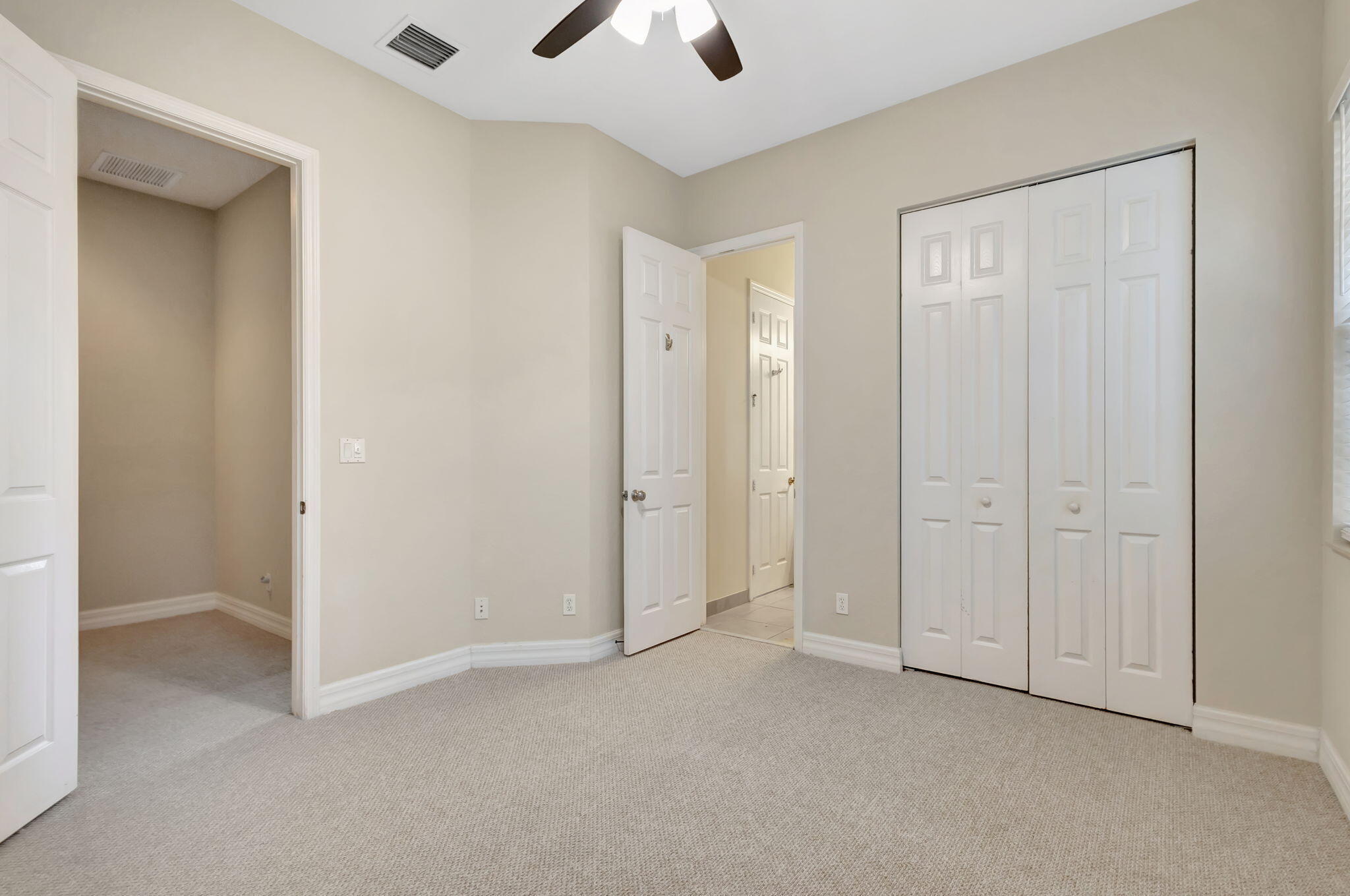 CANTERBURY PLACE - Residential