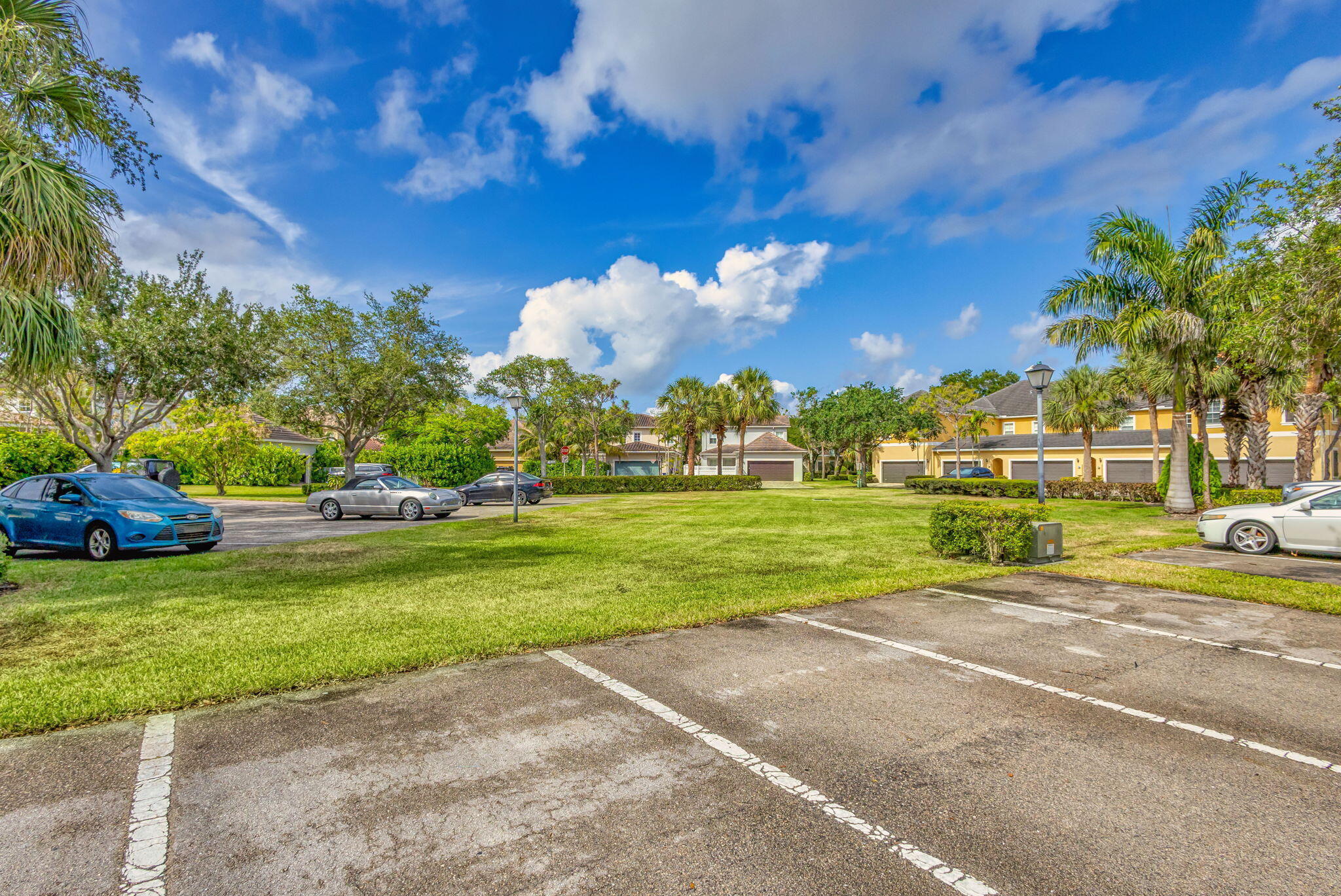 CANTERBURY PLACE - Residential