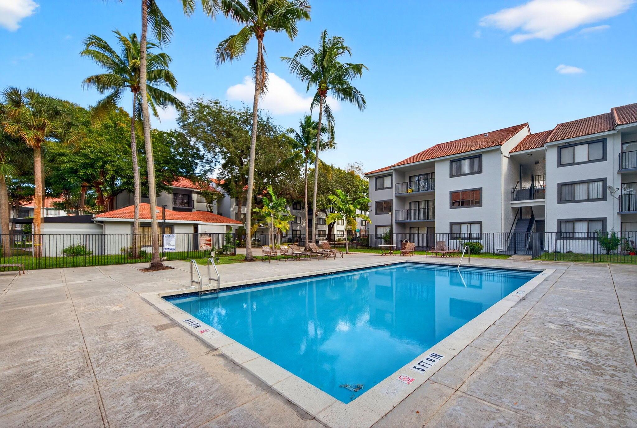 VISCONTI CONDO - Residential