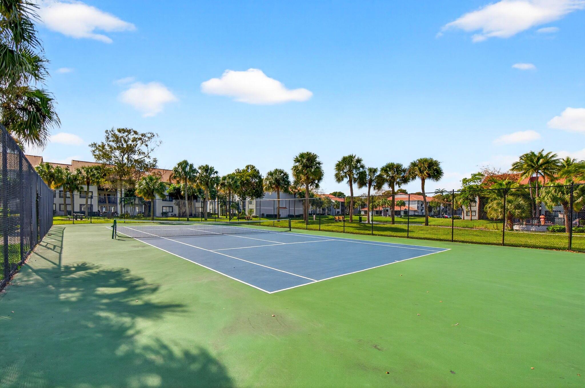 VISCONTI CONDO - Residential