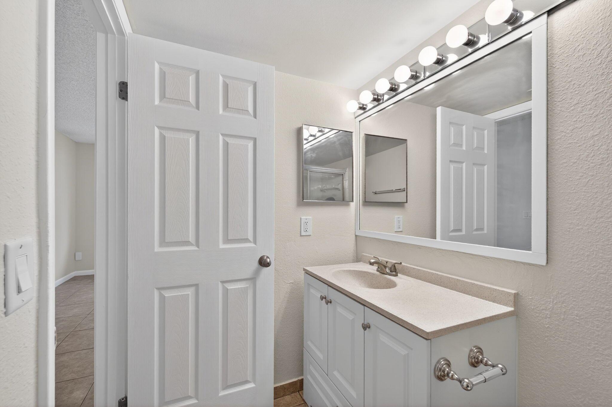 VISCONTI CONDO - Residential