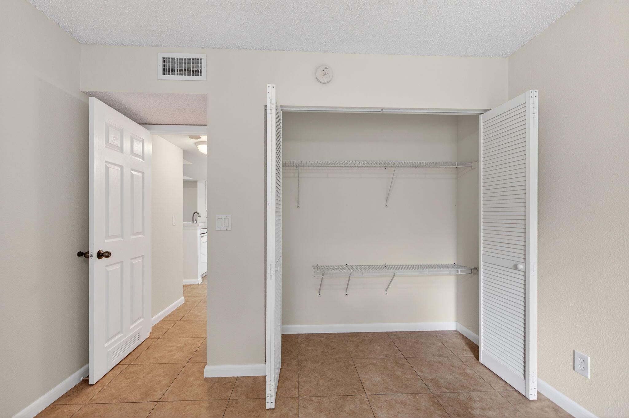 VISCONTI CONDO - Residential