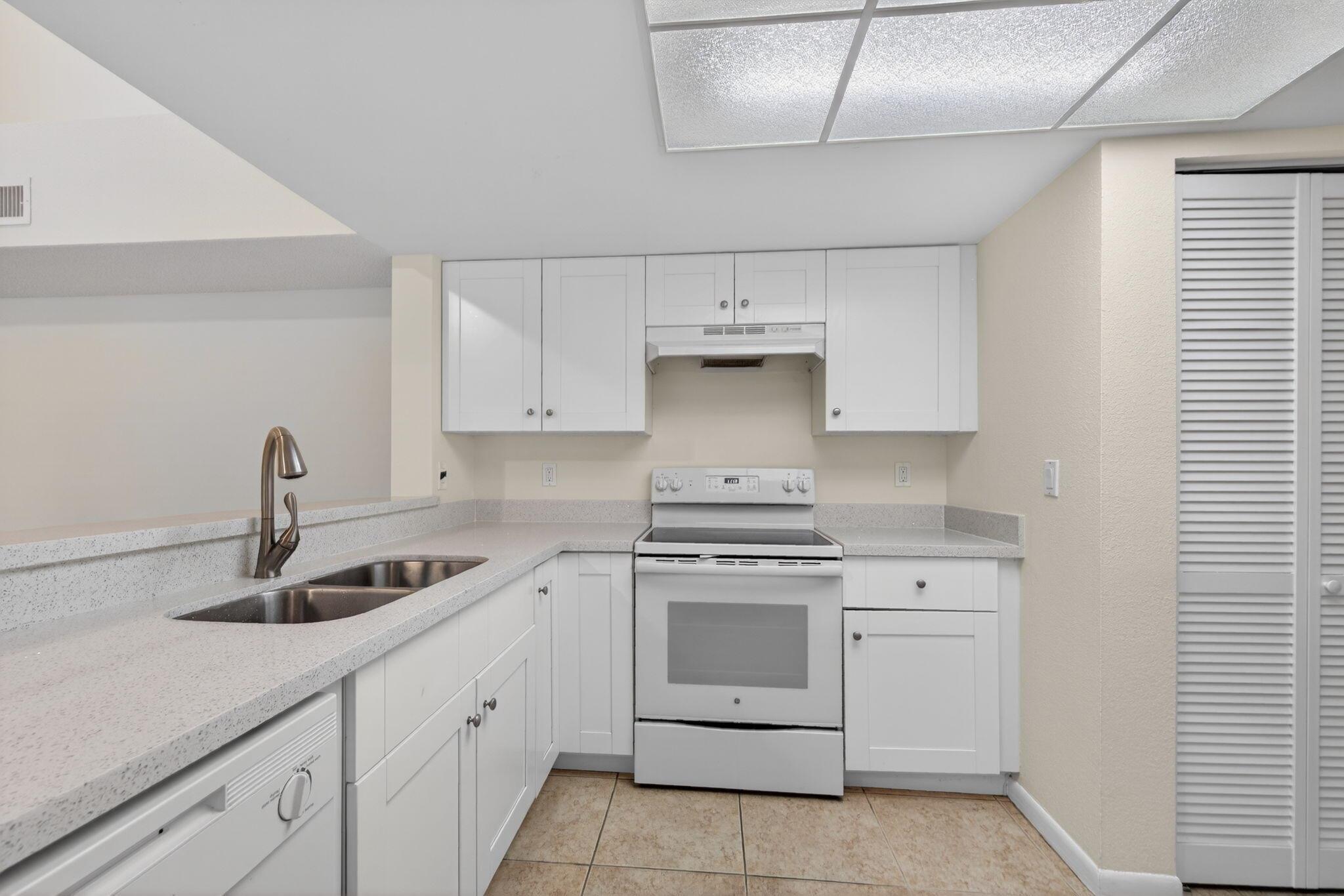 VISCONTI CONDO - Residential