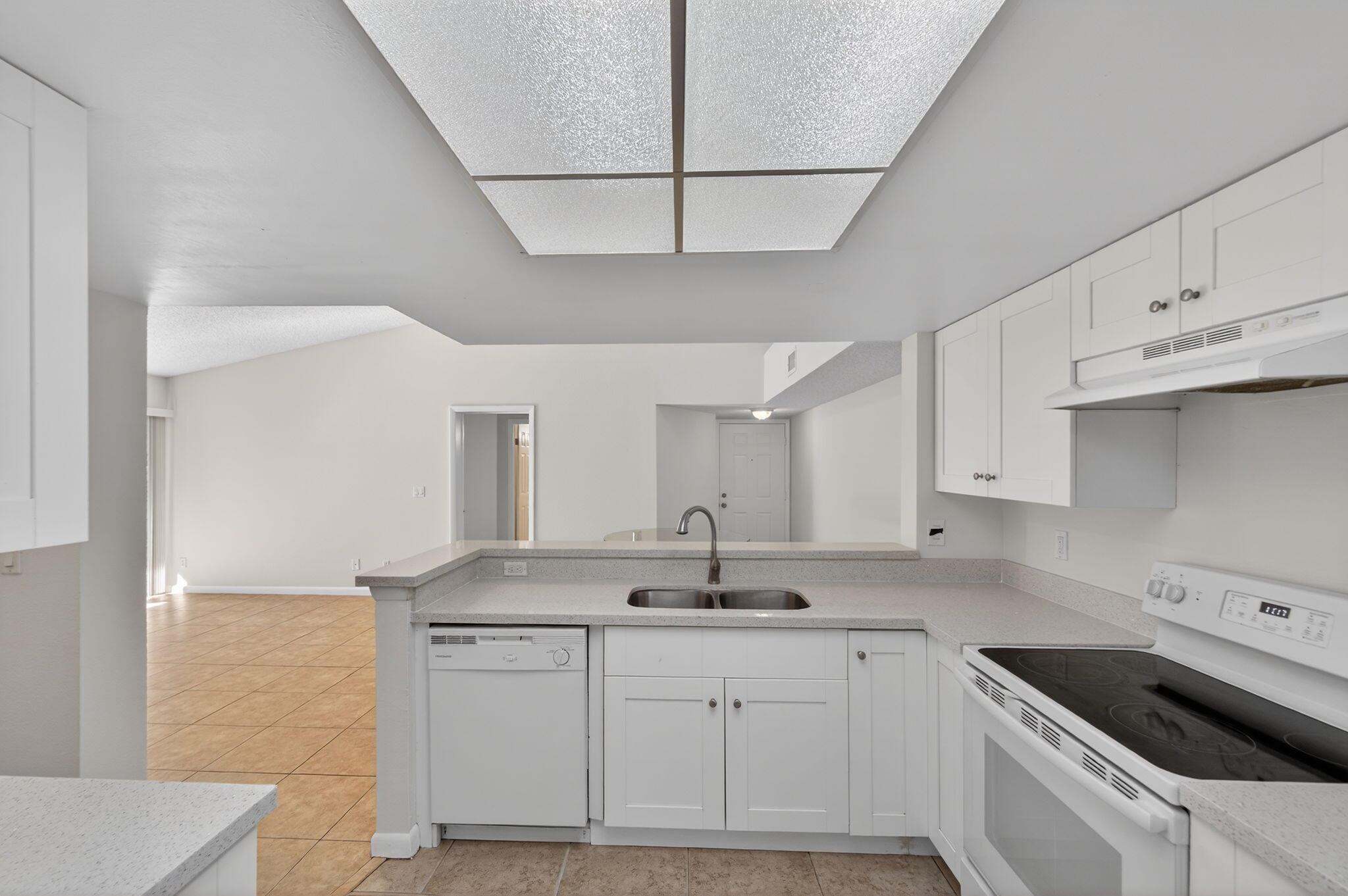 VISCONTI CONDO - Residential