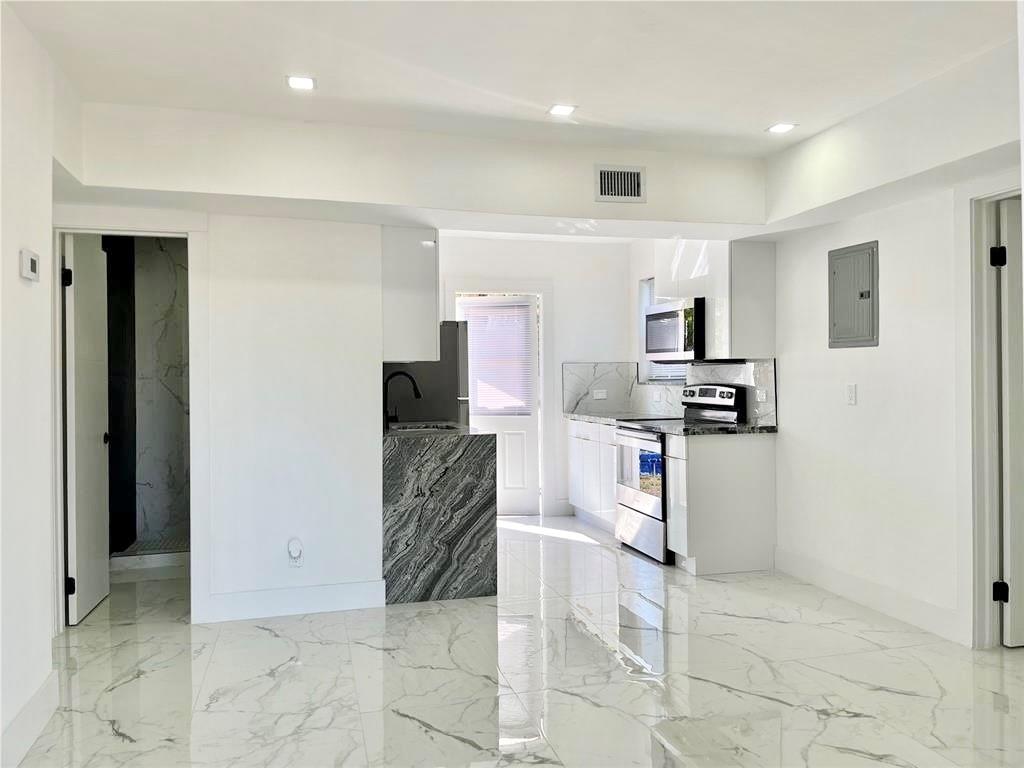 POMPANO BEACH HIGHLANDS 2 - Residential