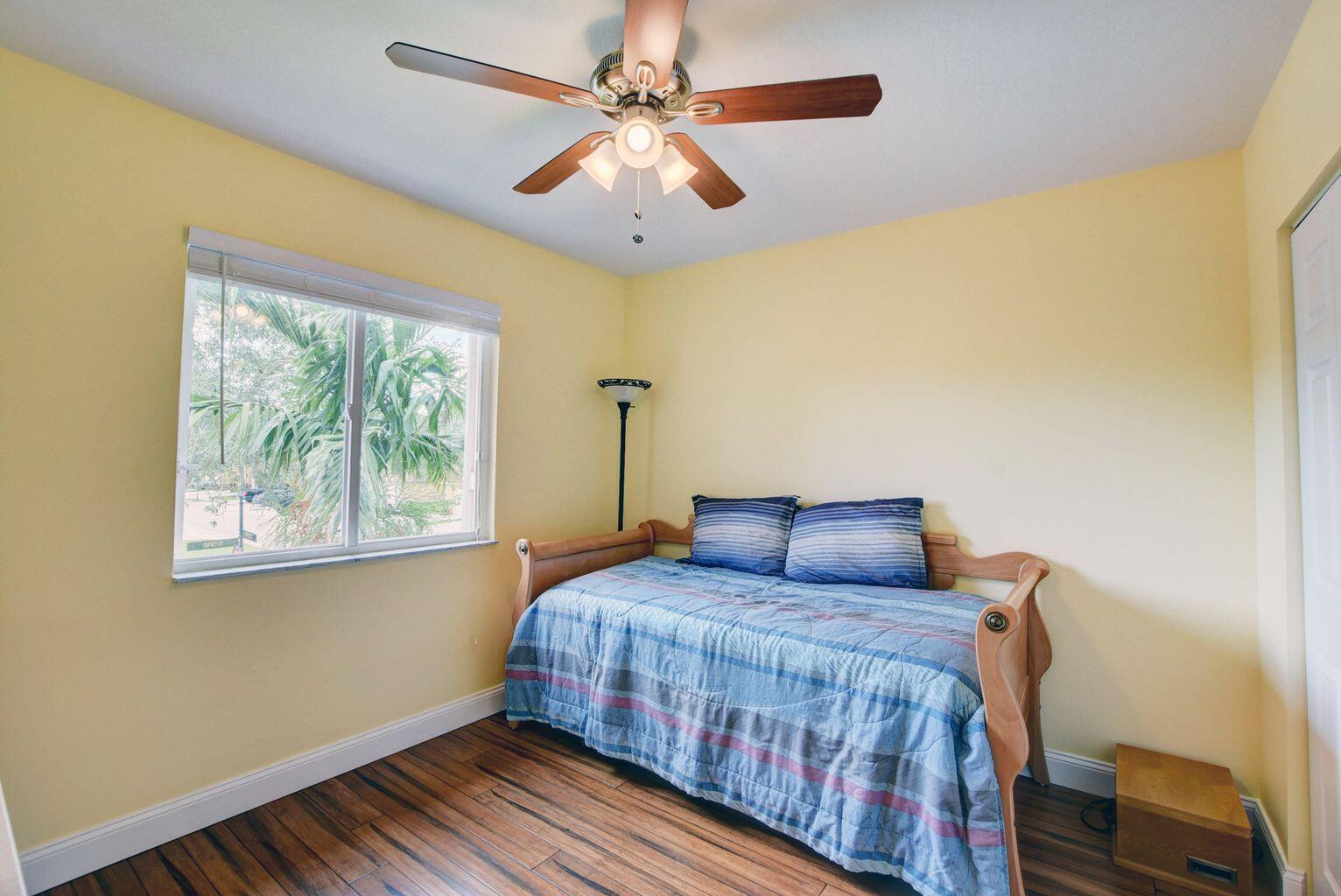 RENAISSANCE SEC 4 1 - Residential Lease