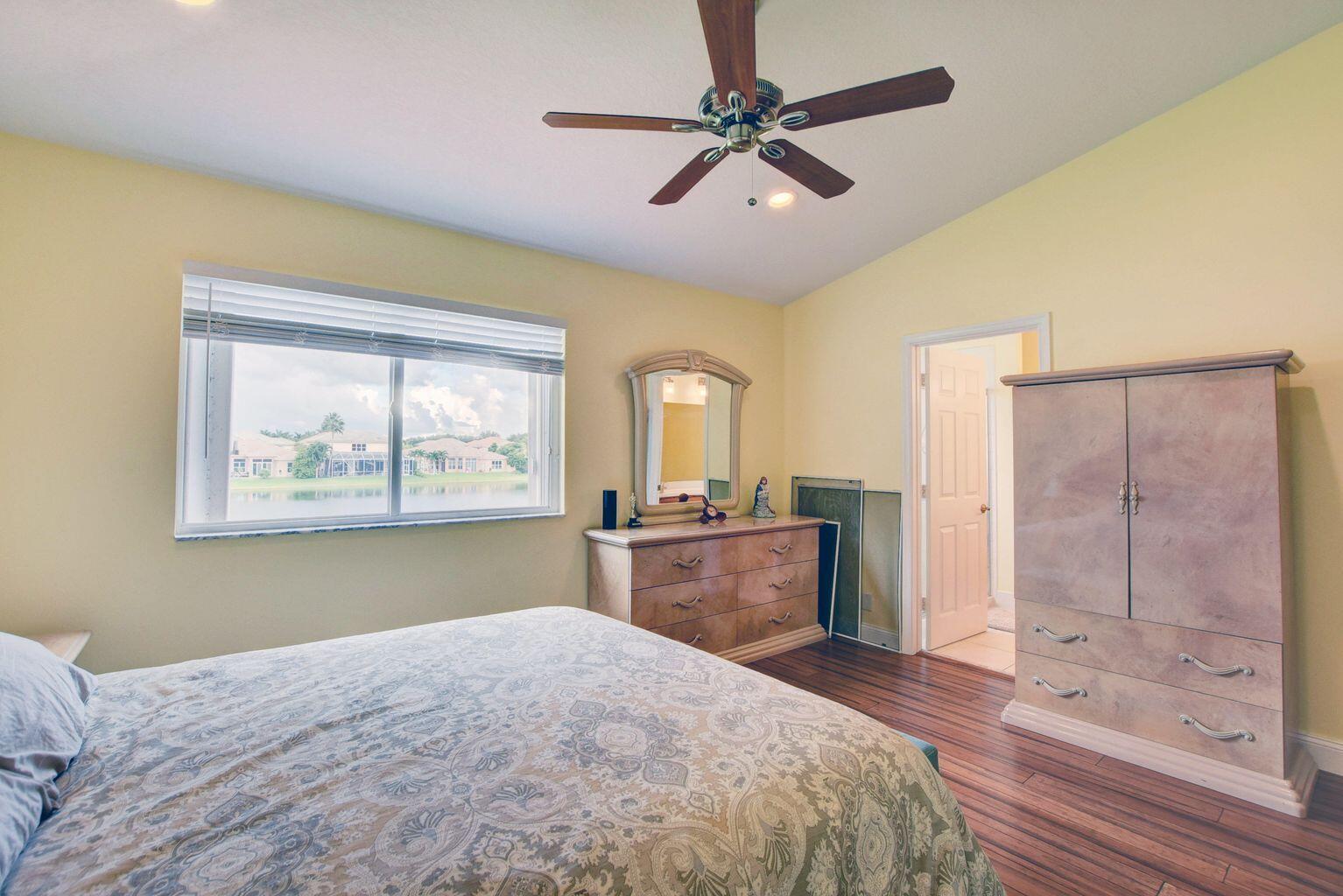 RENAISSANCE SEC 4 1 - Residential Lease