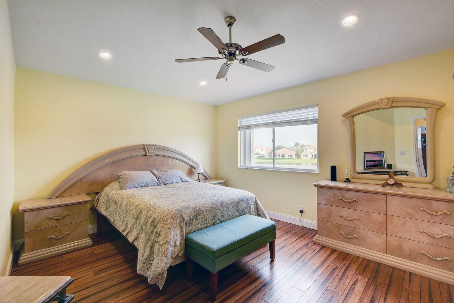 RENAISSANCE SEC 4 1 - Residential Lease