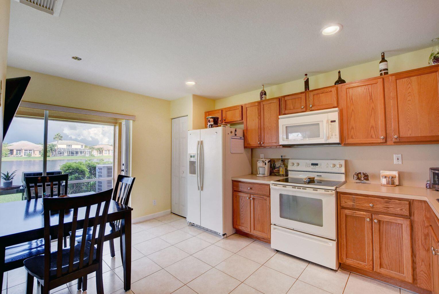 RENAISSANCE SEC 4 1 - Residential Lease