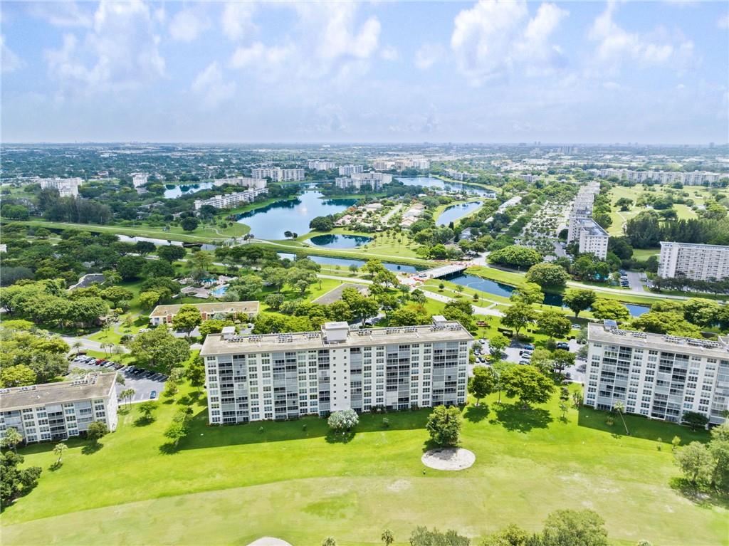 Palm Aire - Residential