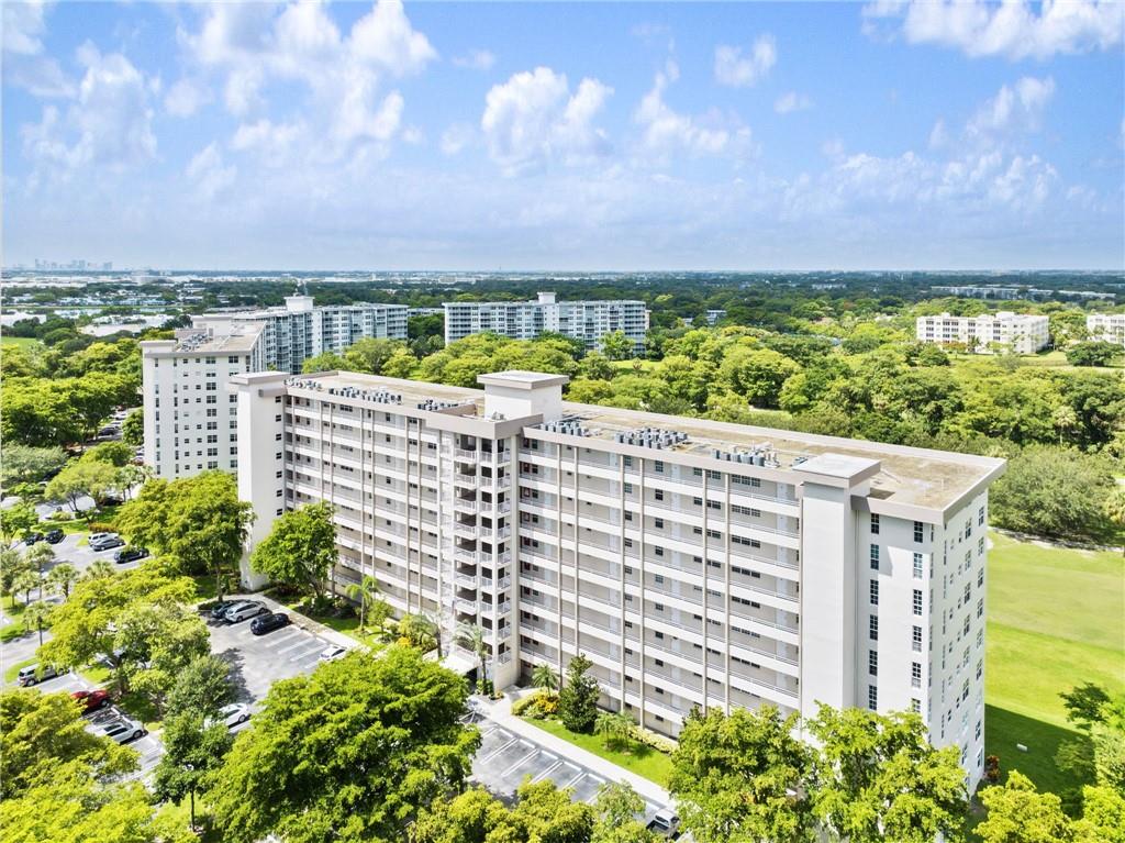 Palm Aire - Residential