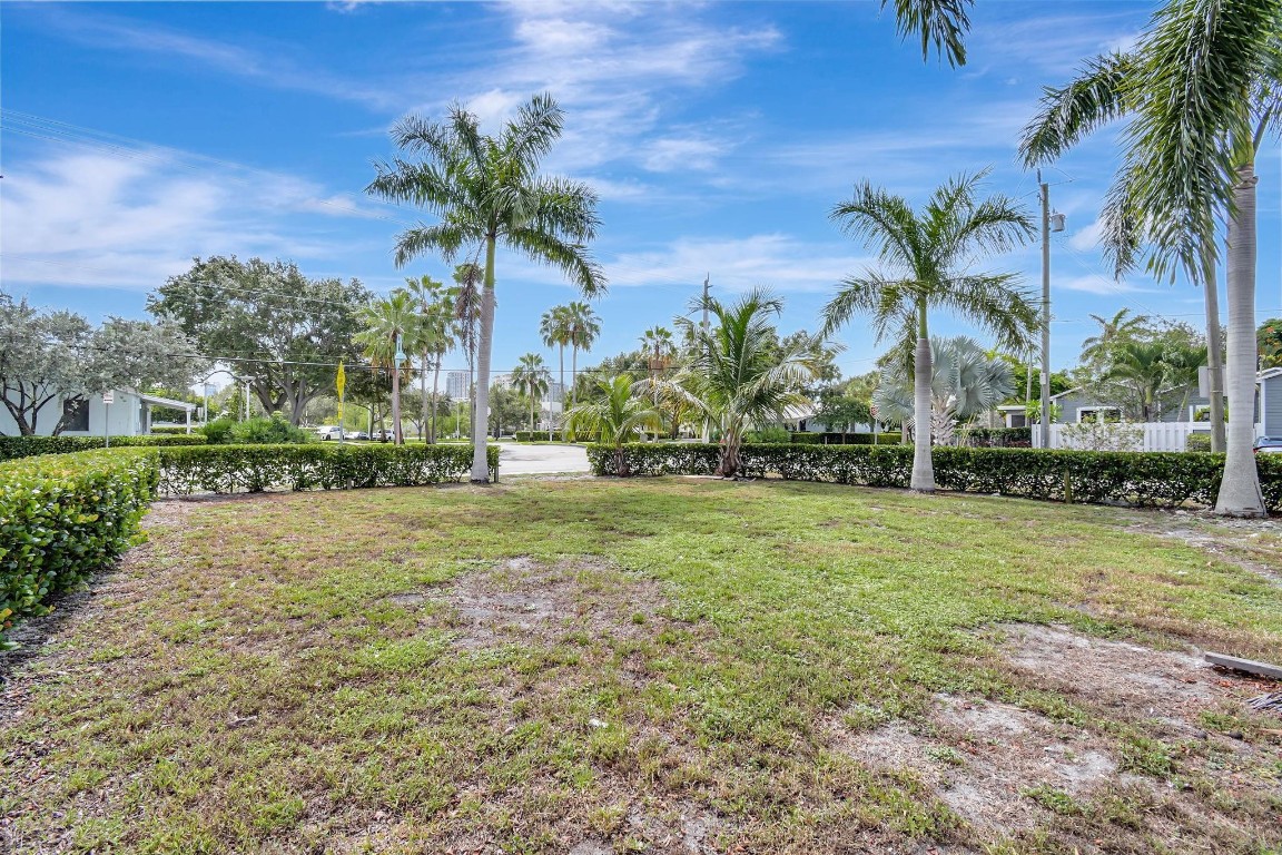 Waverly Place 2-19 D - Residential Income