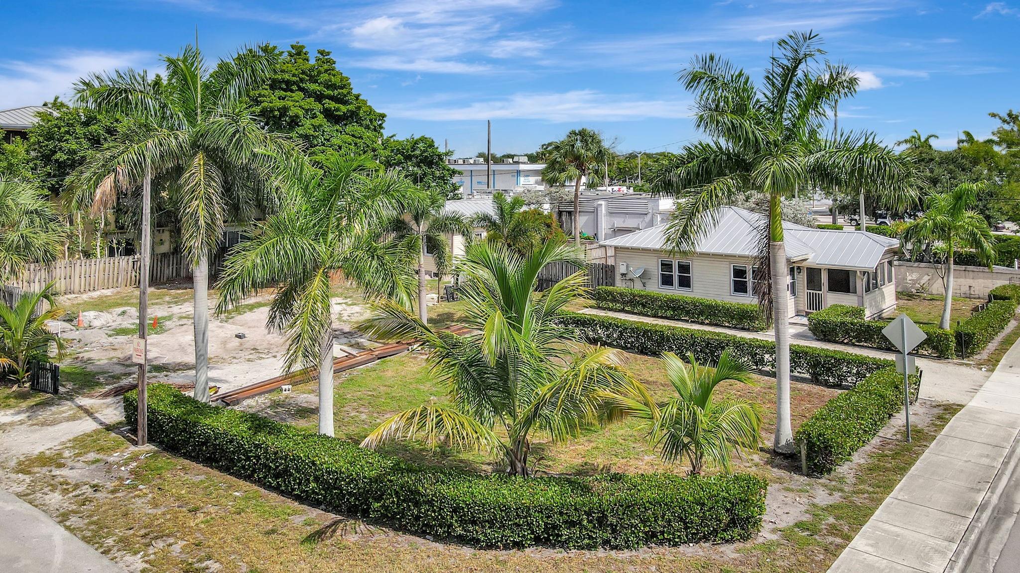 Located in the heart of the desirable Sailboat Bend Historic District, this prime property offers an unparalleled investment opportunity just minutes from downtown Fort Lauderdale and the Discovery Center. Situated on approximately 1/3 acre and zoned RMM-25 (Residential Multifamily Medium High Density), this site provides the flexibility to expand and capitalize on its full potential.
Currently, the property features two charming income-producing cottages generating $3,600/month in rental income. With the potential to add 5+ additional multi-level units, this property presents a rare chance for a developer or private owner to create a boutique multifamily development in one of Fort Lauderdale’s most unique and historic neighborhoods.
