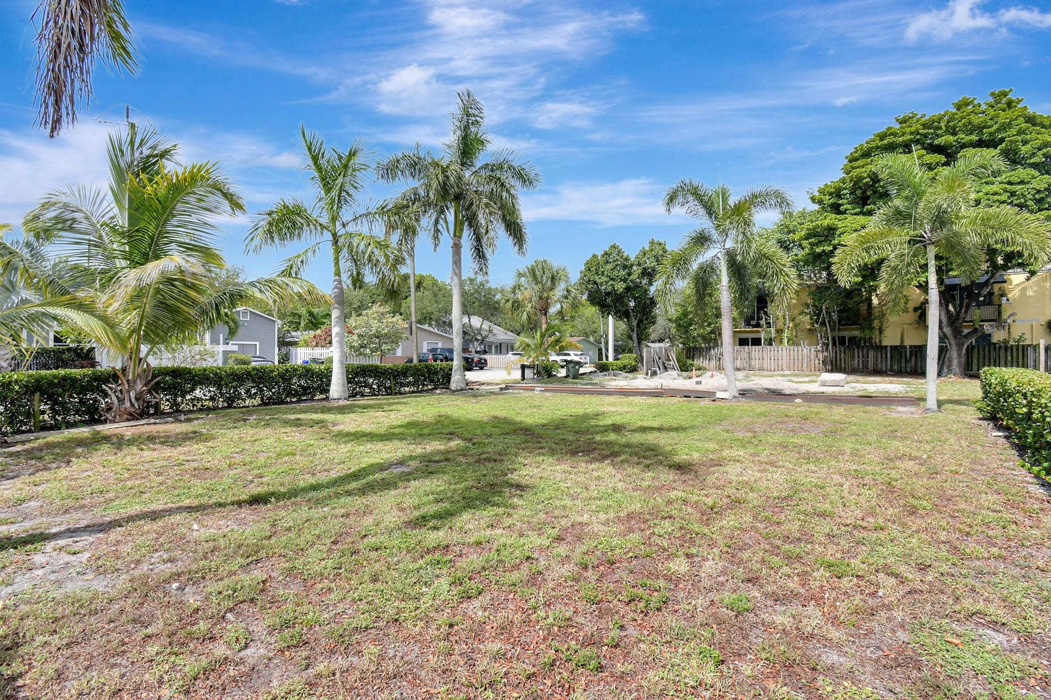 Waverly Place 2-19 D - Residential Income