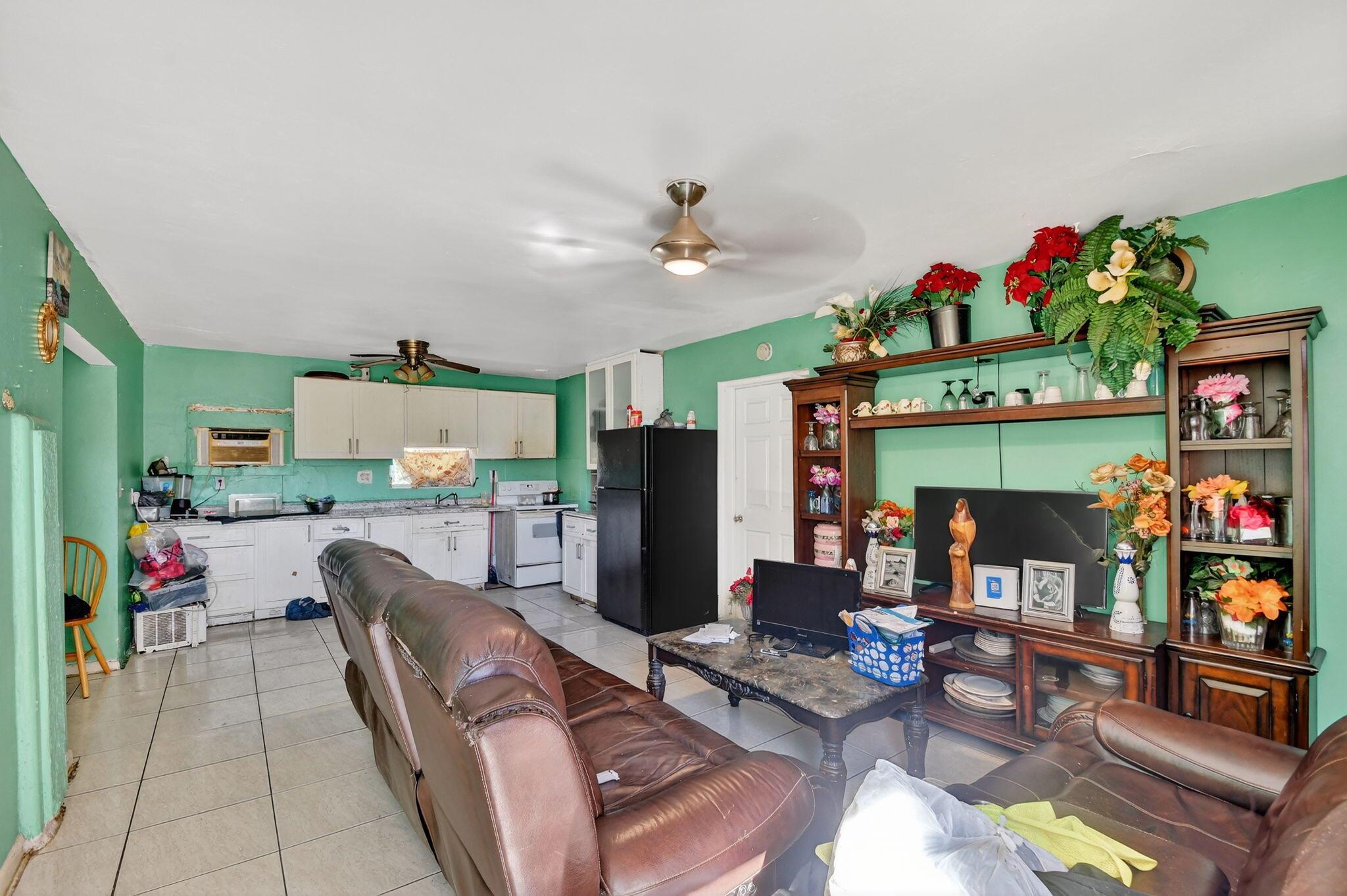 LAKE WORTH TOWN OF ADD 1 - Residential Income