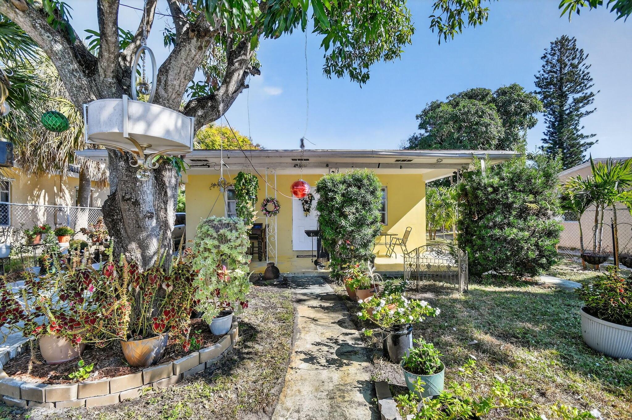 View photos, virtual tours, details... 1020 S K Street