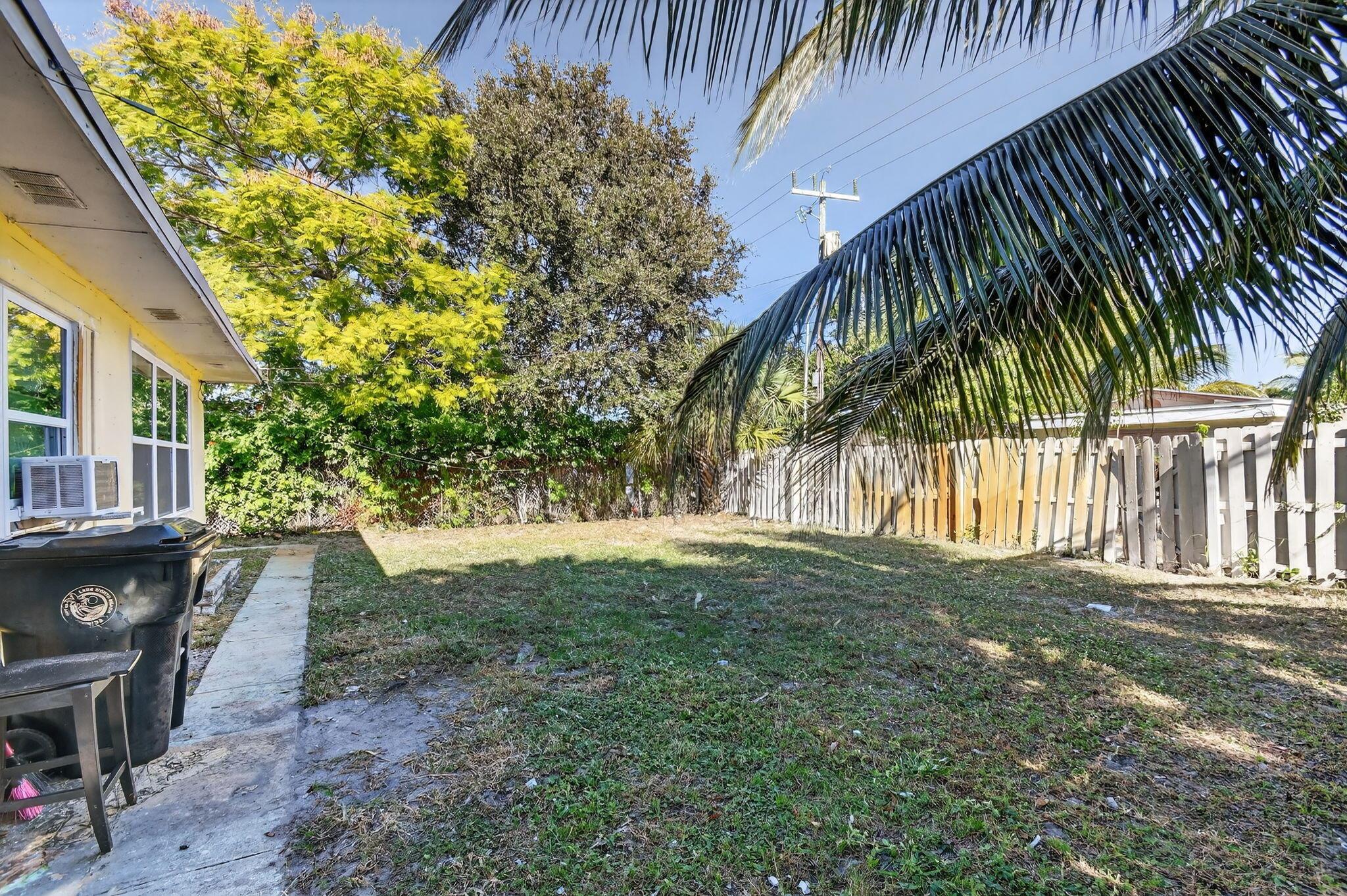 LAKE WORTH TOWN OF ADD 1 - Residential Income