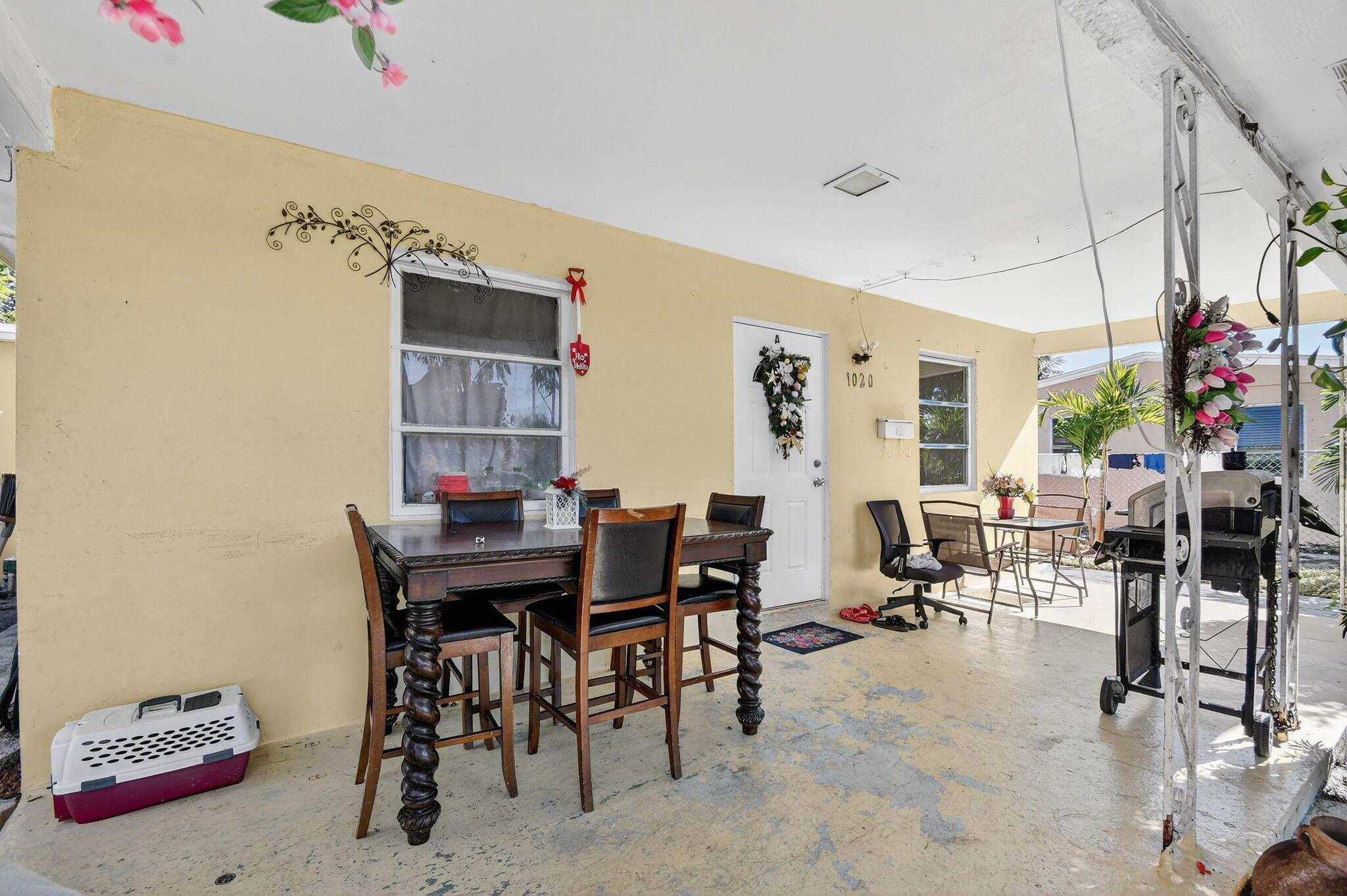 LAKE WORTH TOWN OF ADD 1 - Residential Income