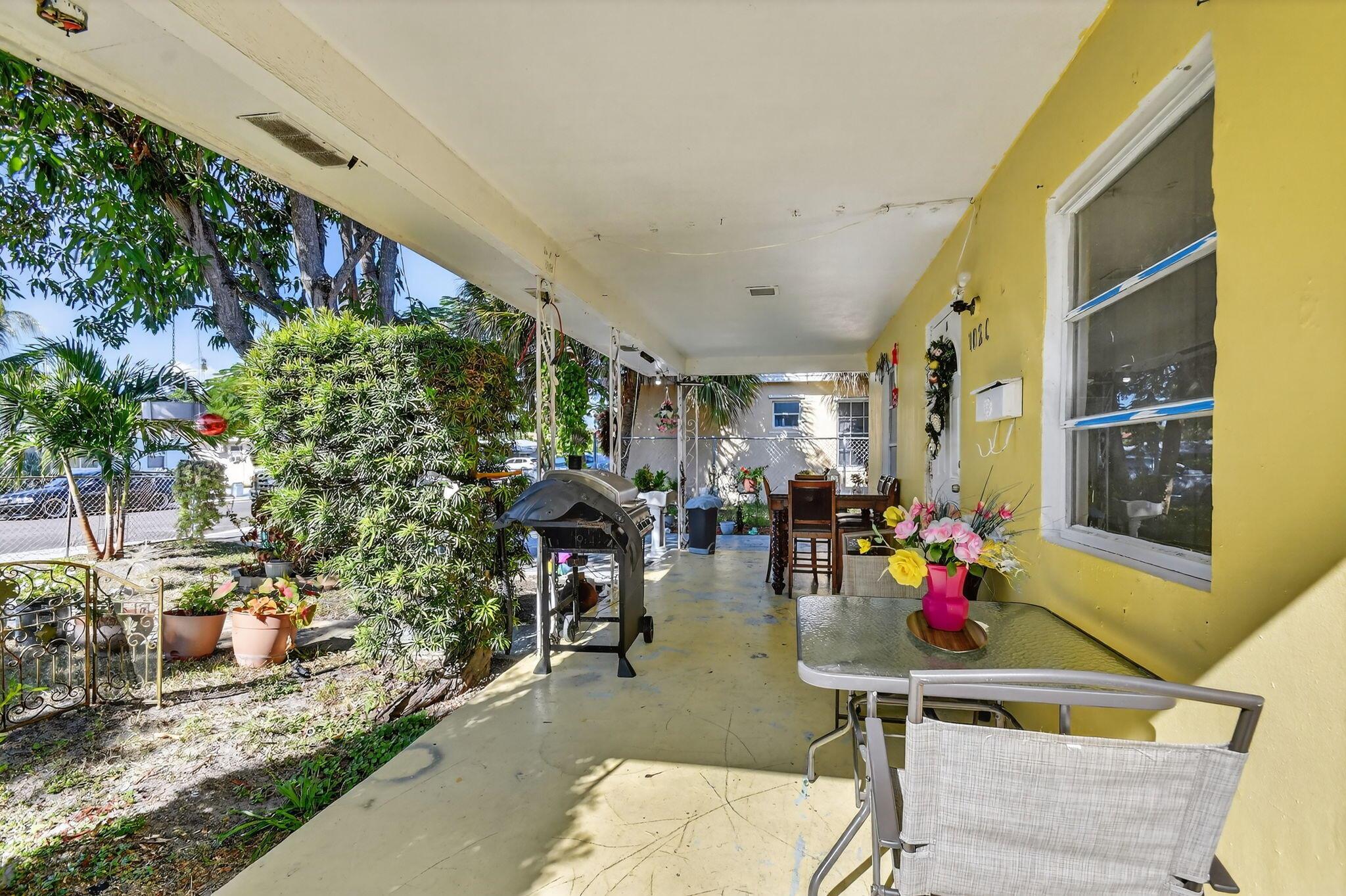 LAKE WORTH TOWN OF ADD 1 - Residential Income