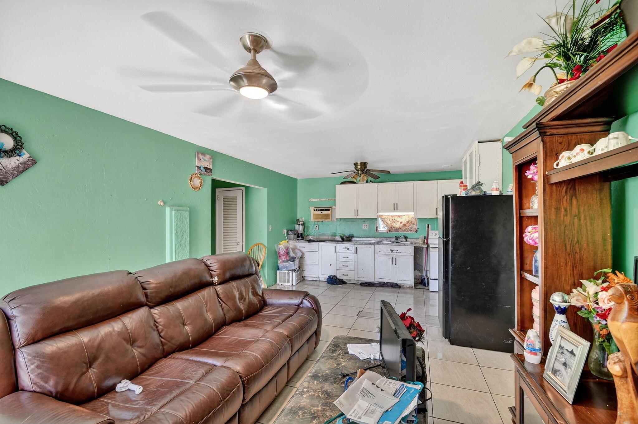 LAKE WORTH TOWN OF ADD 1 - Residential Income