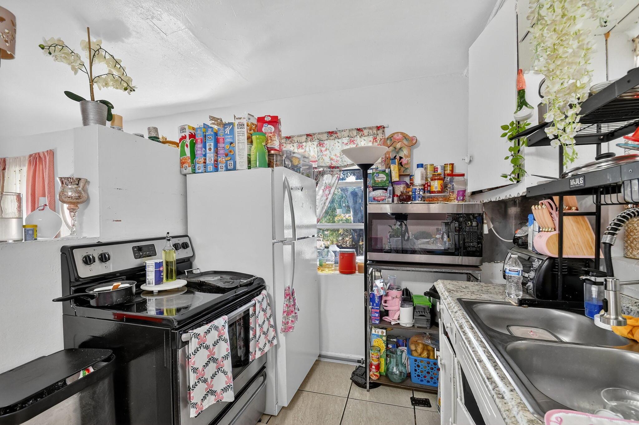 LAKE WORTH TOWN OF ADD 1 - Residential Income