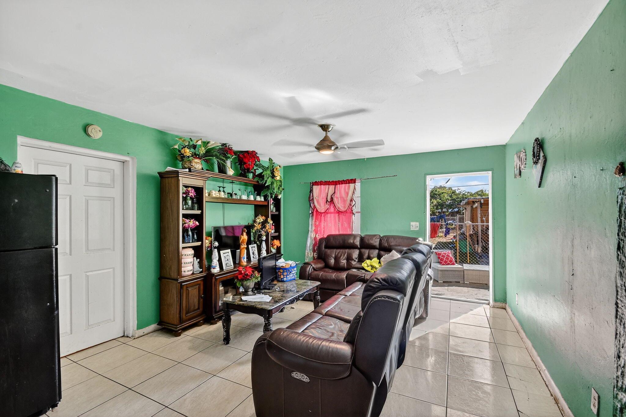 LAKE WORTH TOWN OF ADD 1 - Residential Income