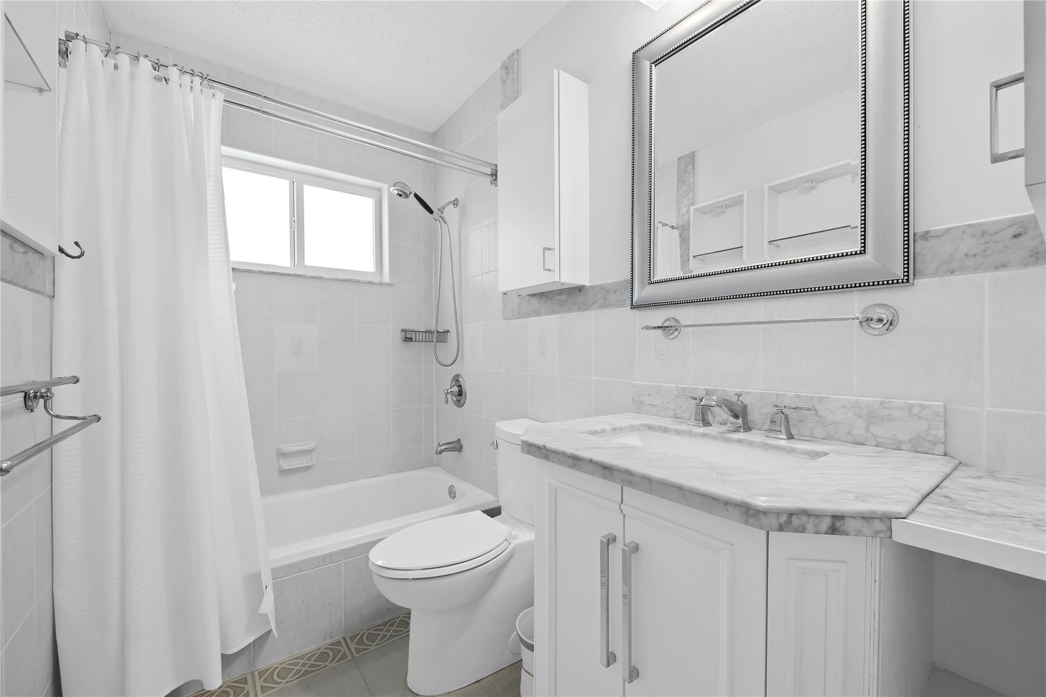 Crystal Heights 80-48 B - Residential