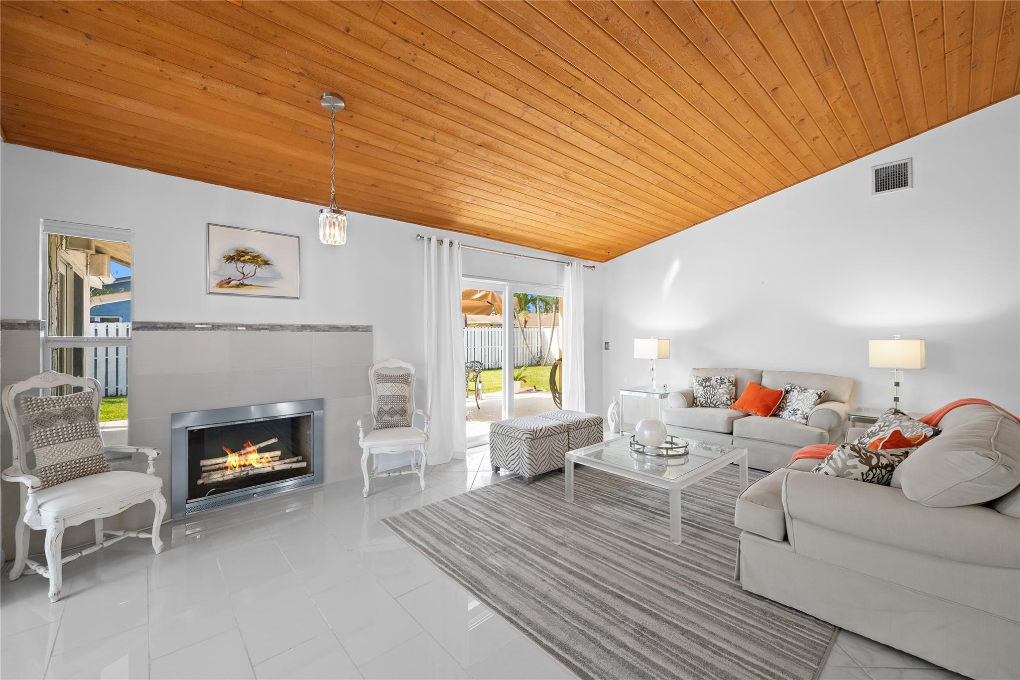 Crystal Heights 80-48 B - Residential