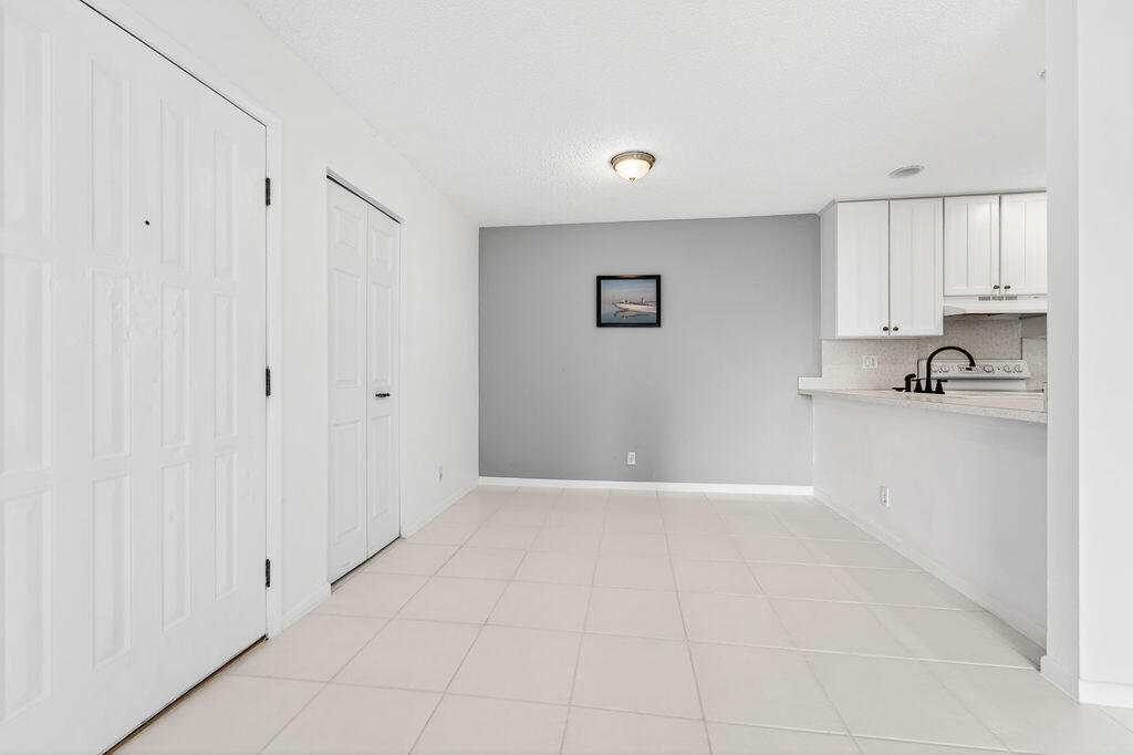 GLENBROOK CONDO - Residential