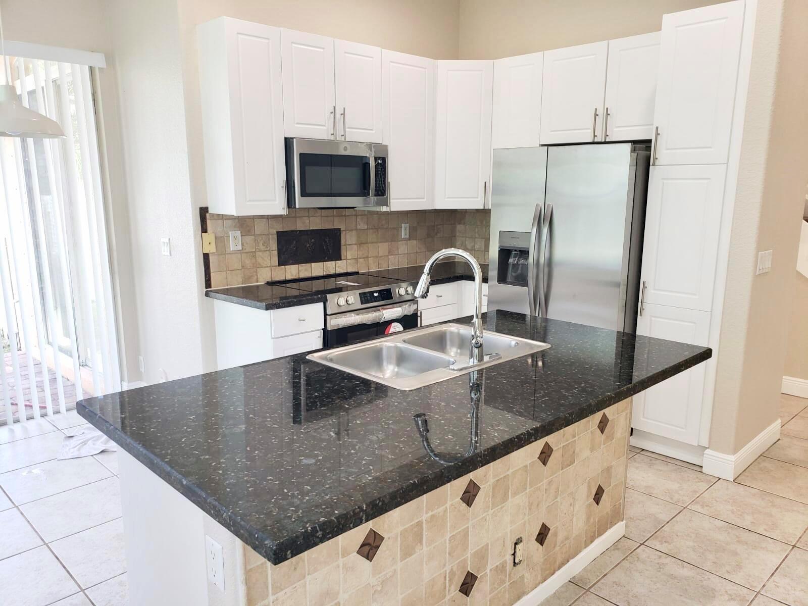 COCOPLUM - Residential Lease