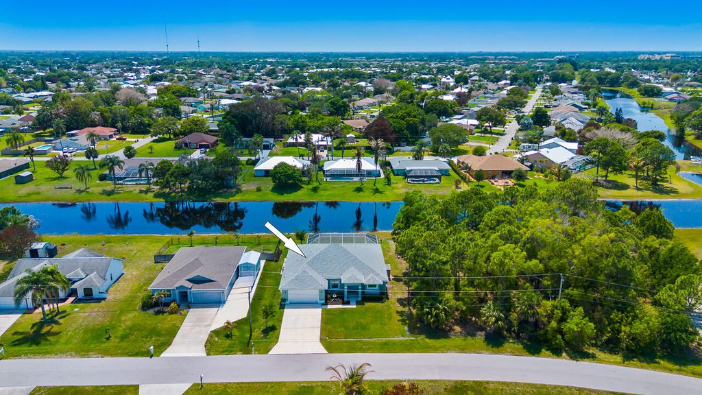 Photo of 2549 SE Lyman Circle, Port Saint Lucie, FL 34952 (MLS # B26027119)