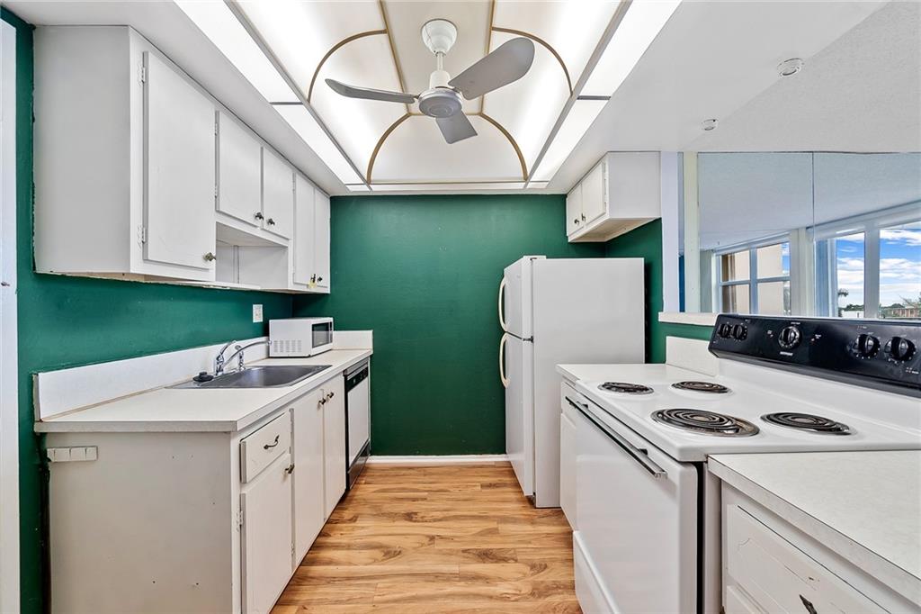 THE CARLYLE - Residential