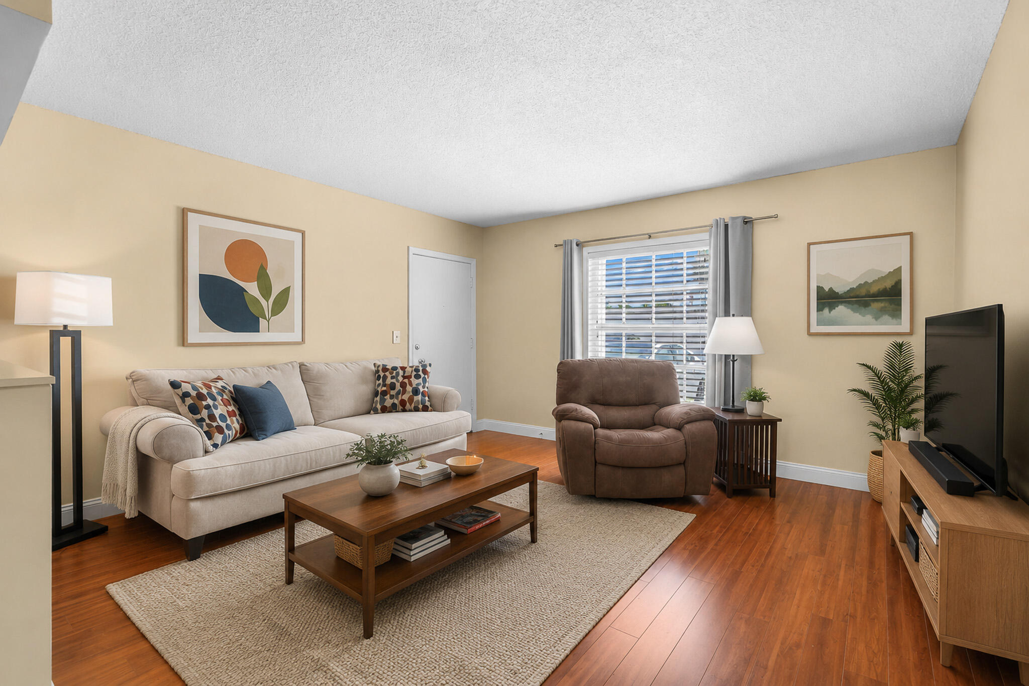 View photos, virtual tours, details... 2171 NE 66th Street 812